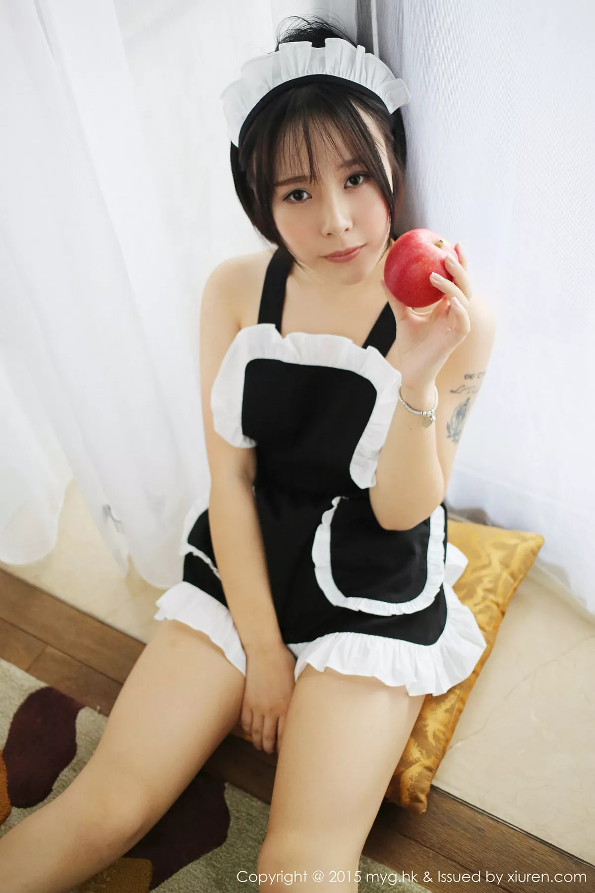 秀人集.com_[MyGirl美媛馆]Vol.157_嫩模Evelyn艾莉性感黑色女仆装侧露豪乳撩人诱惑写真44P