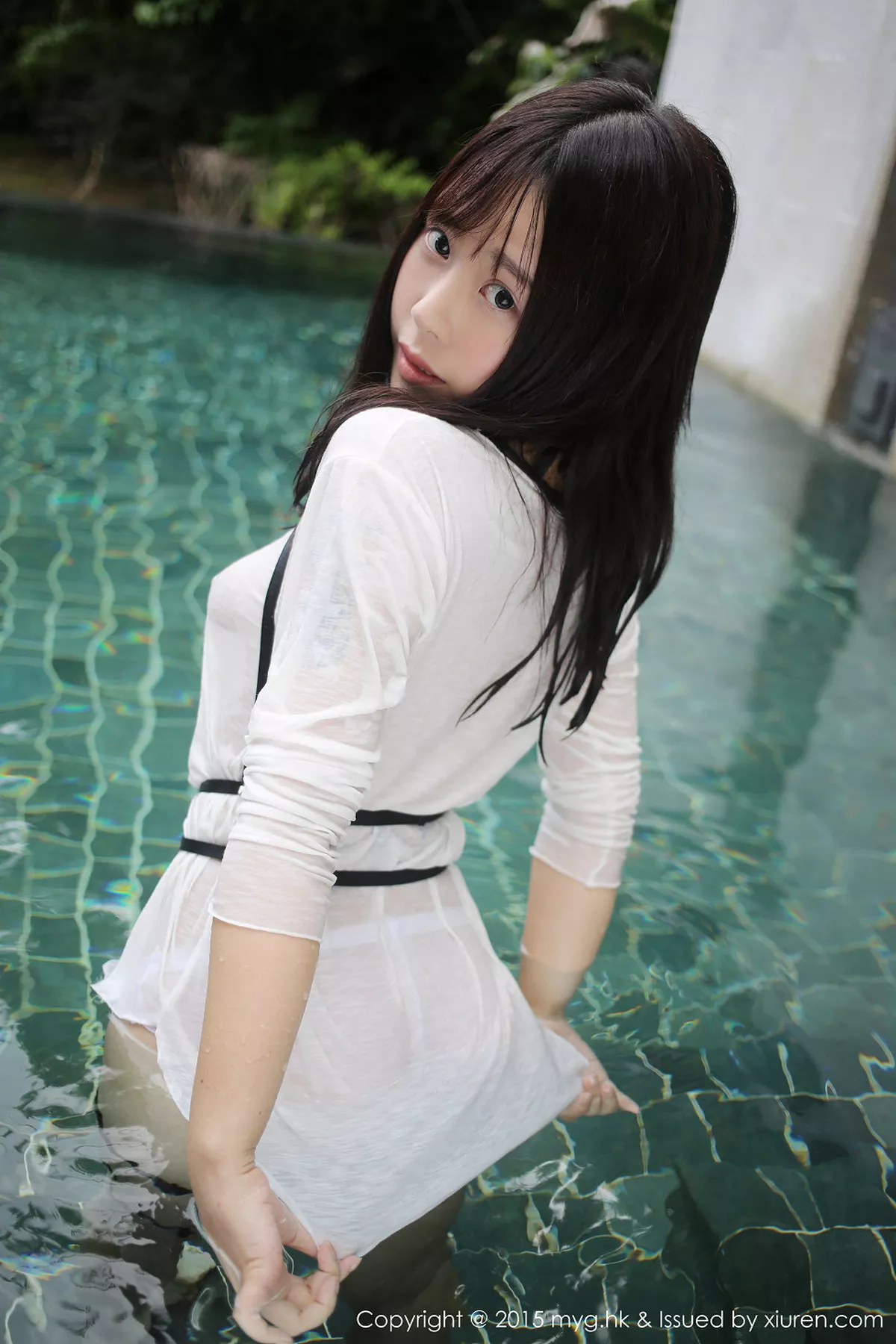 秀人集.com_[MyGirl美媛馆]Vol.170_Evelyn艾莉三亚旅拍白色连身裙真空湿身美乳凸点诱惑53P