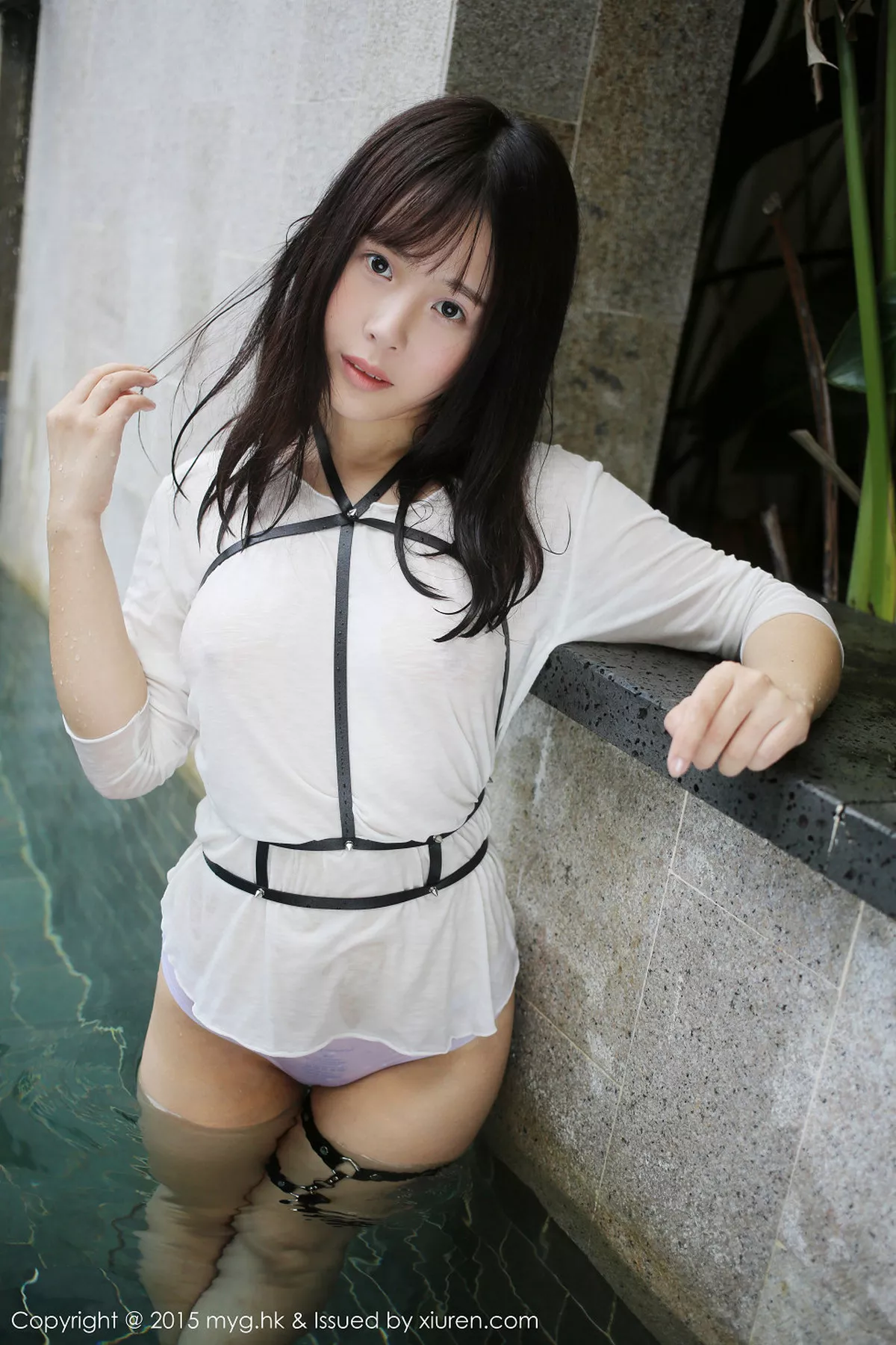 秀人集.com_[MyGirl美媛馆]Vol.170_Evelyn艾莉三亚旅拍白色连身裙真空湿身美乳凸点诱惑53P