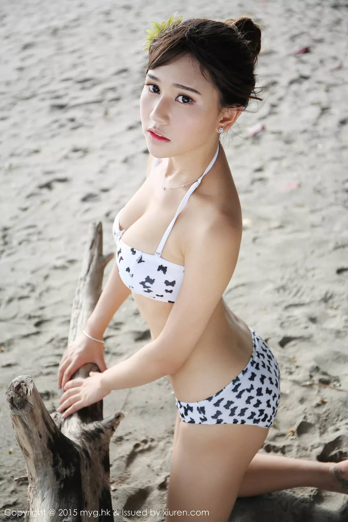 秀人集.com_[MyGirl美媛馆]Vol.151_嫩模Milk楚楚龙目岛旅拍第二套花点比基尼清爽迷人写真57P