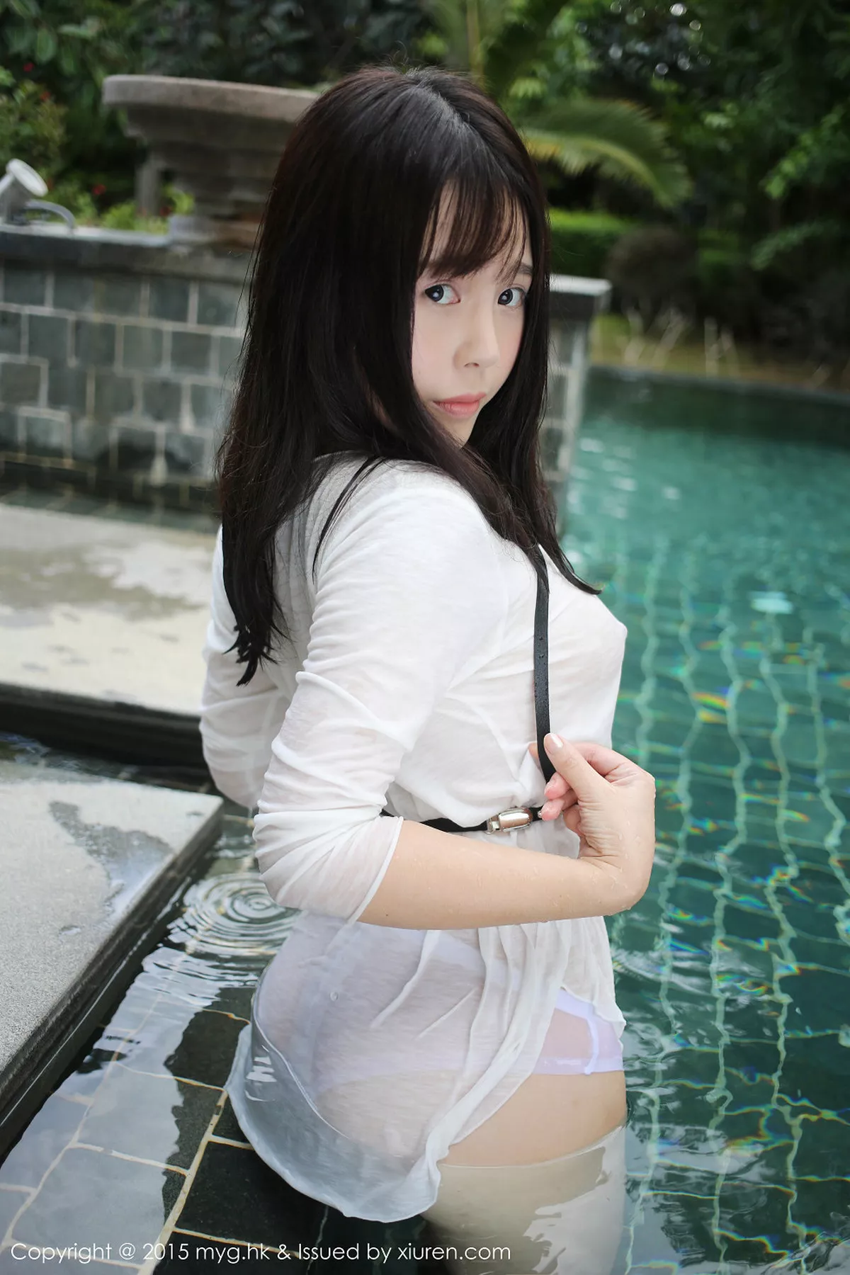 秀人集.com_[MyGirl美媛馆]Vol.170_Evelyn艾莉三亚旅拍白色连身裙真空湿身美乳凸点诱惑53P