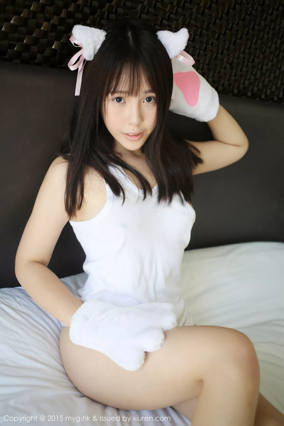 秀人集.com_[MyGirl美媛馆]Vol.163_嫩模Evelyn艾莉三亚旅拍白色背心白色透视内裤秀美臀63P