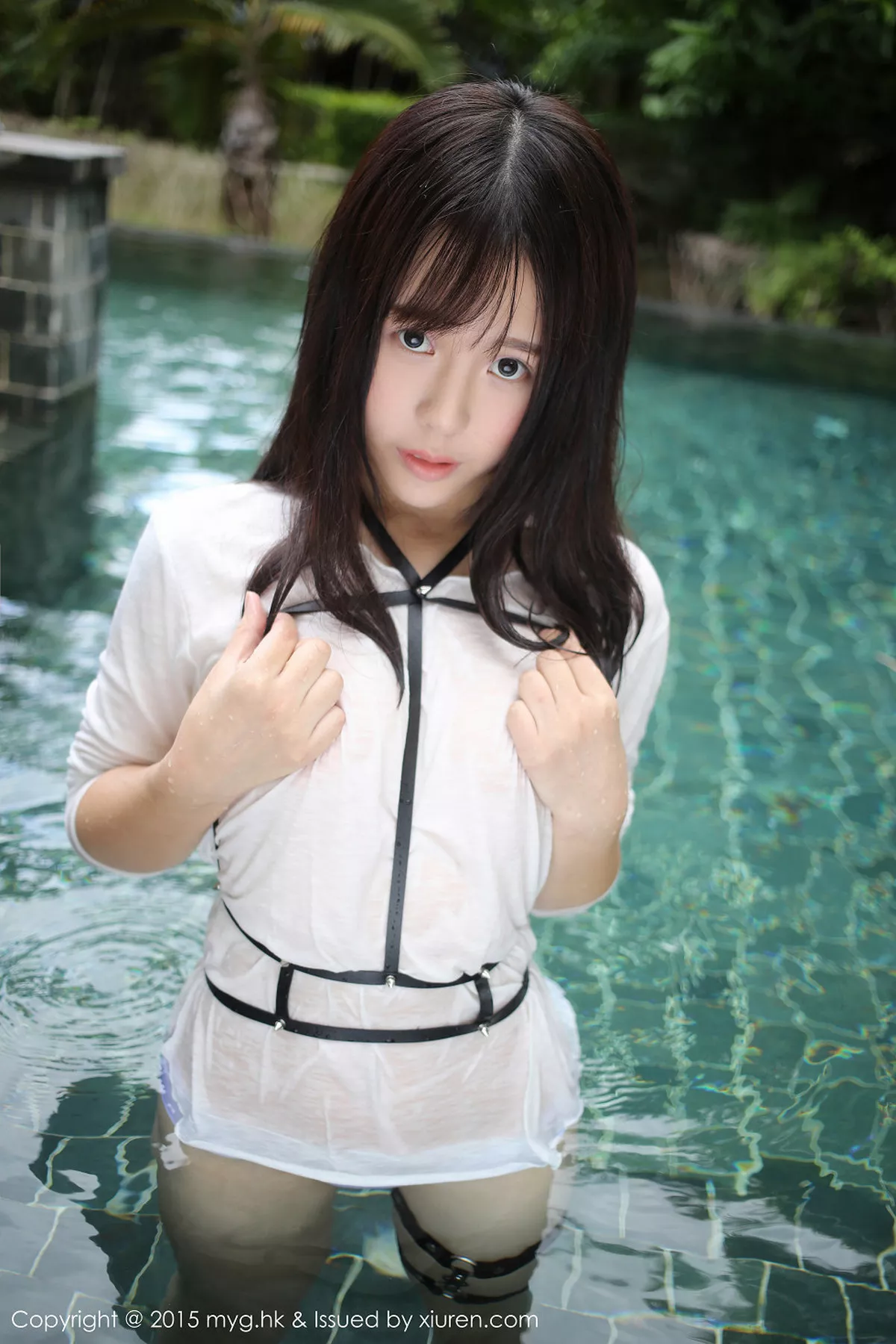 秀人集.com_[MyGirl美媛馆]Vol.170_Evelyn艾莉三亚旅拍白色连身裙真空湿身美乳凸点诱惑53P