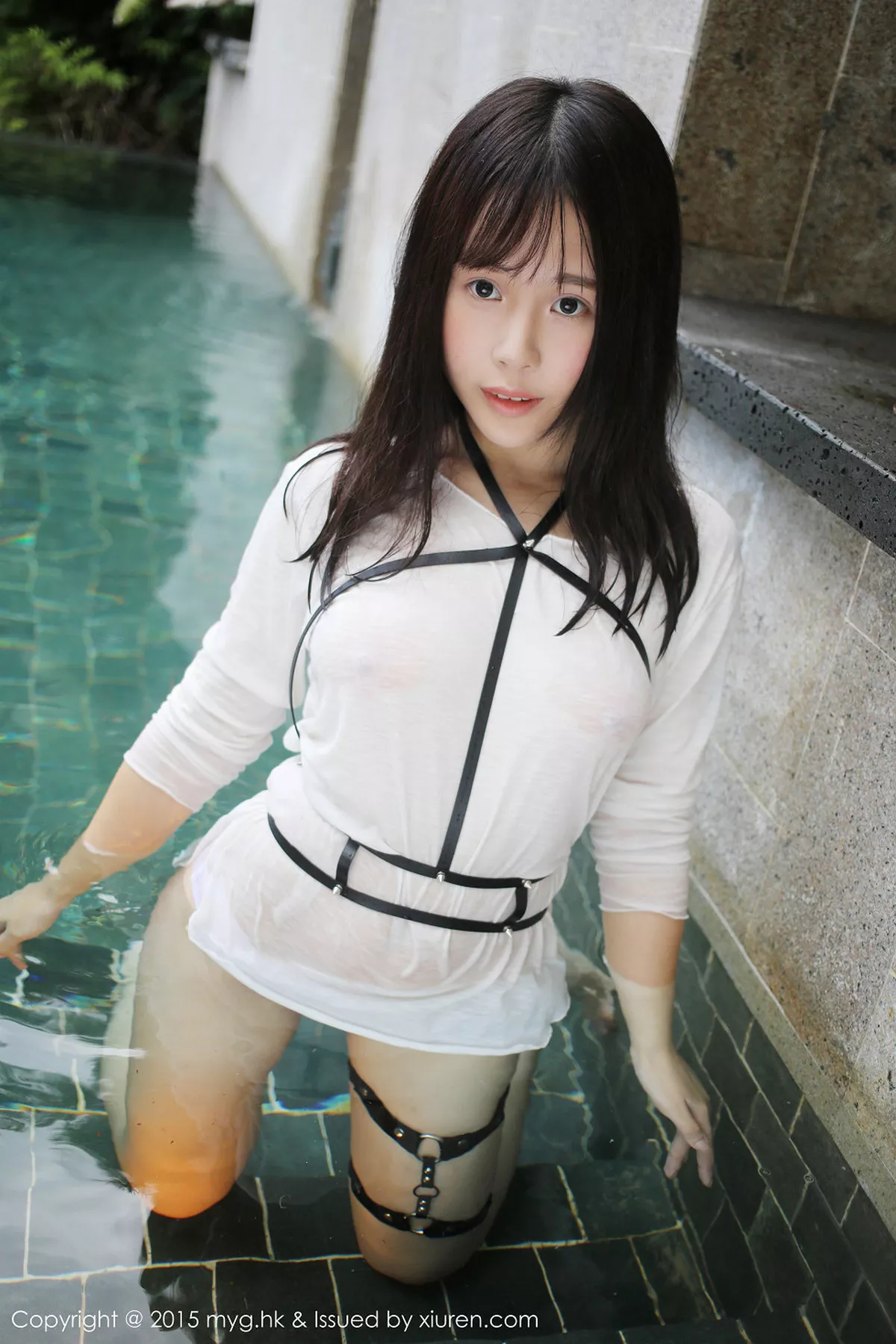 秀人集.com_[MyGirl美媛馆]Vol.170_Evelyn艾莉三亚旅拍白色连身裙真空湿身美乳凸点诱惑53P