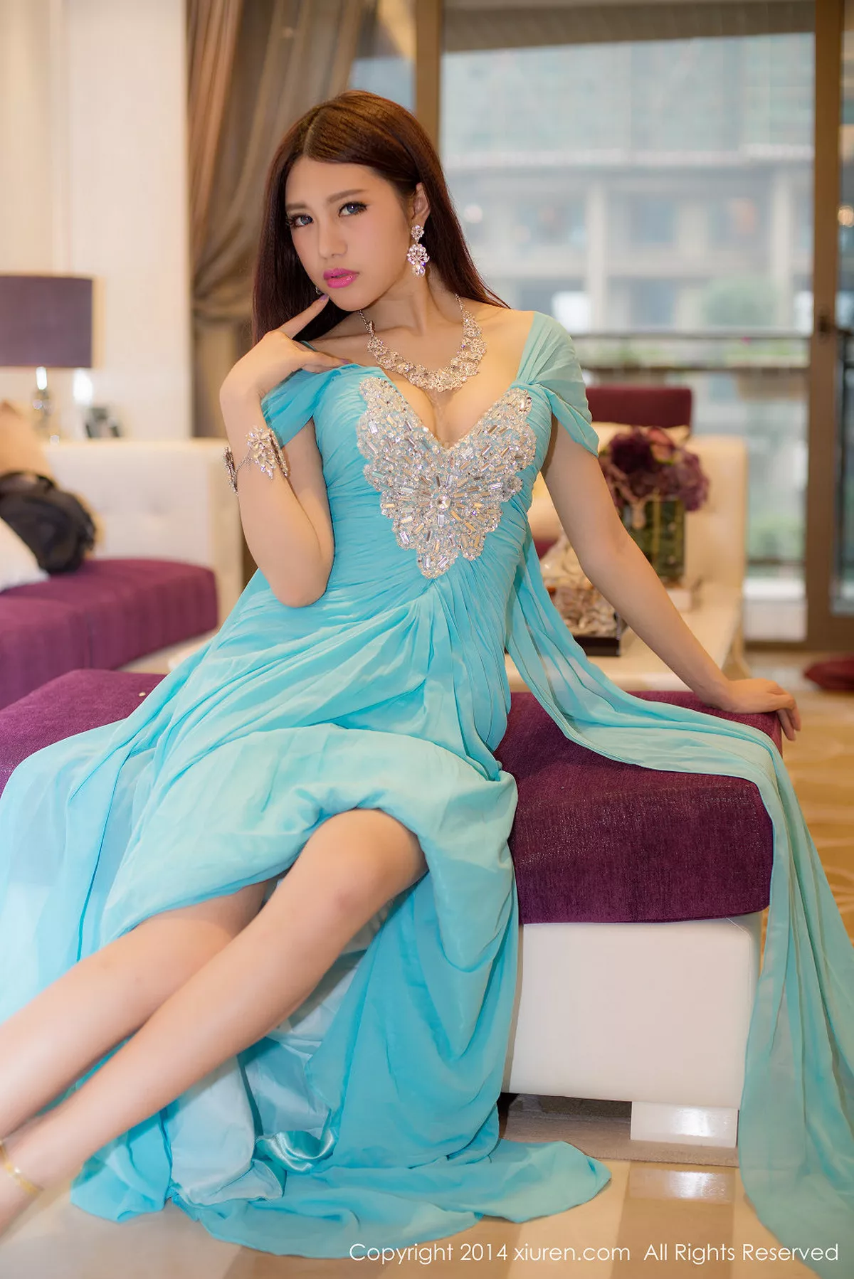 秀人集.com_[XiuRen秀人网]No.166_车模绮里嘉ula居家私房内衣系列露点诱惑写真70P