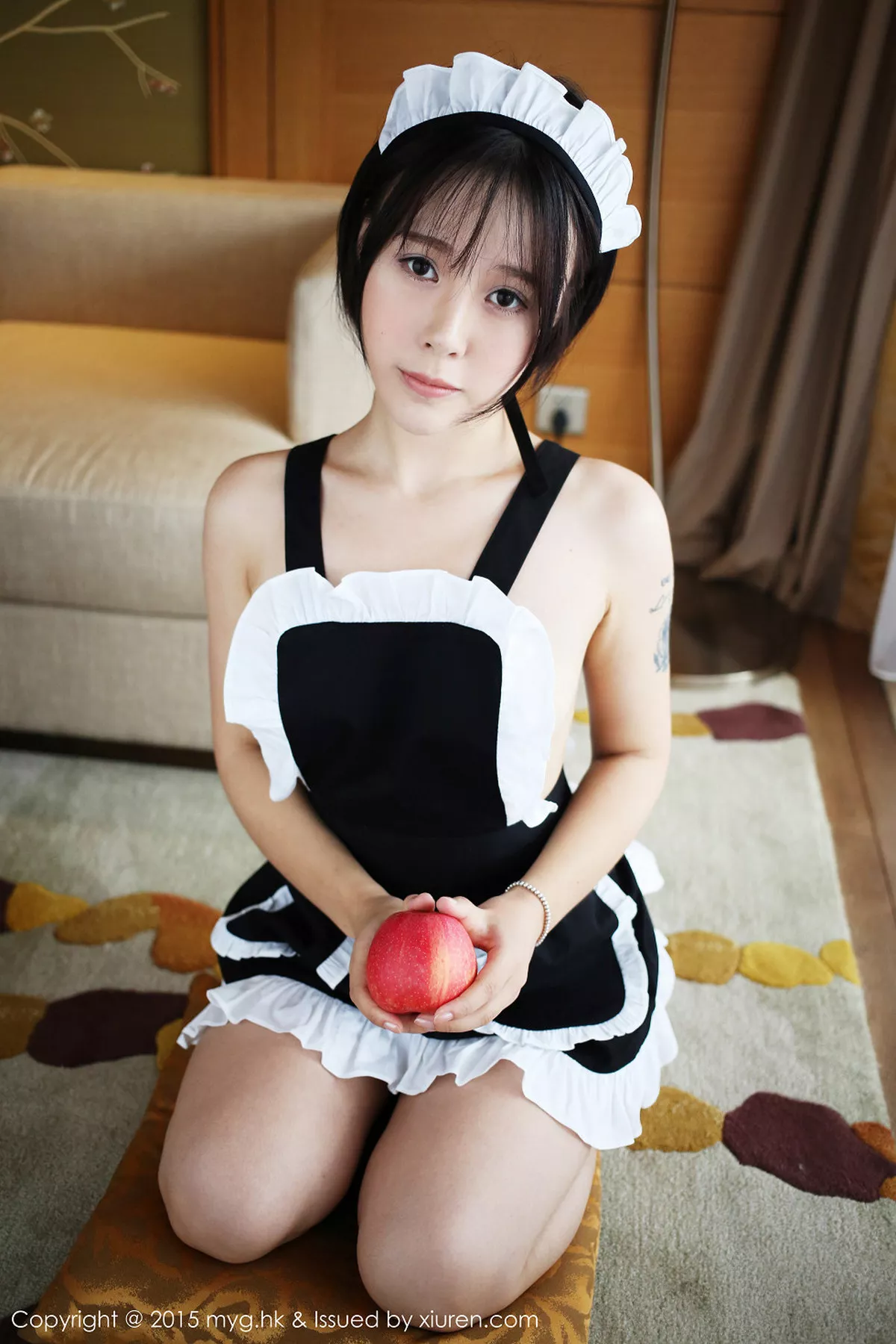 秀人集.com_[MyGirl美媛馆]Vol.157_嫩模Evelyn艾莉性感黑色女仆装侧露豪乳撩人诱惑写真44P