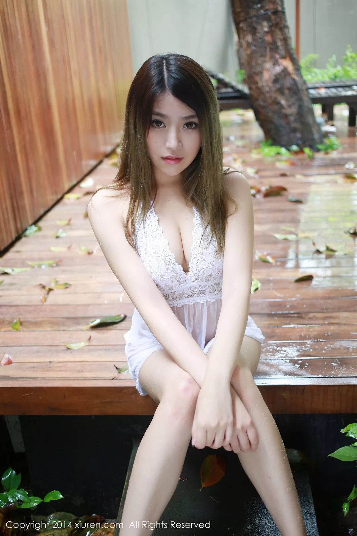 秀人集.com_[XiuRen秀人网]No.185_嫩模许诺Sabrina泰国旅拍白色薄纱睡裙透视秀美胸诱惑写真60P