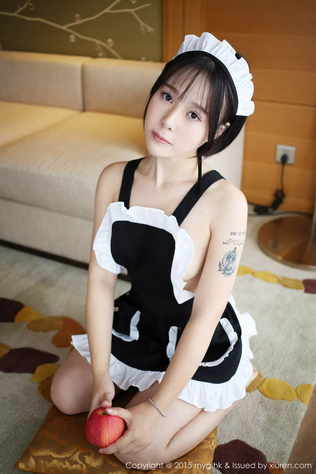秀人集.com_[MyGirl美媛馆]Vol.157_嫩模Evelyn艾莉性感黑色女仆装侧露豪乳撩人诱惑写真44P
