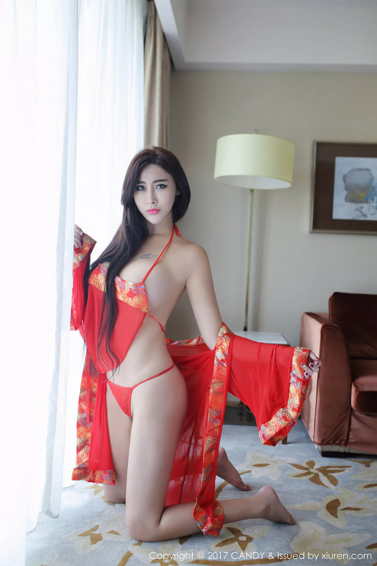 秀人集.com_[Candy糖果画报]Vol.006_魅惑女神FoxYini孟狐狸私房情趣内衣半露豪乳诱惑写真53P