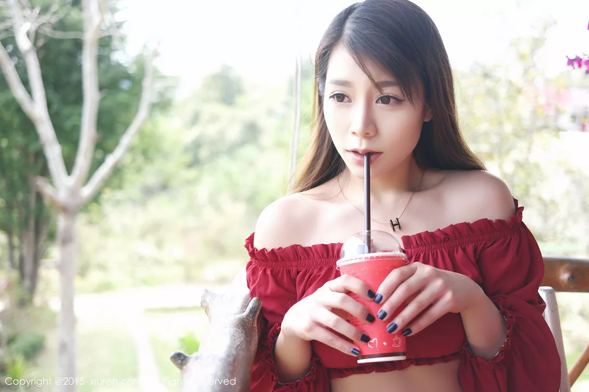 秀人集.com_[XiuRen秀人网]No.303_嫩模vetiver嘉宝贝儿泰国旅拍火红长裙性感迷人写真49P