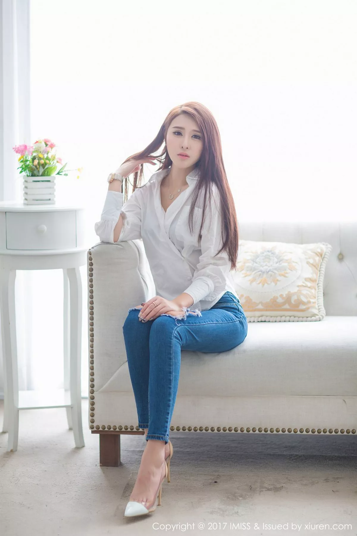 秀人集.com_[IMISS爱蜜社]Vol.148_丽质嫩模娜大少爷居家大床上秀完美曲线修长玉腿迷人写真71P