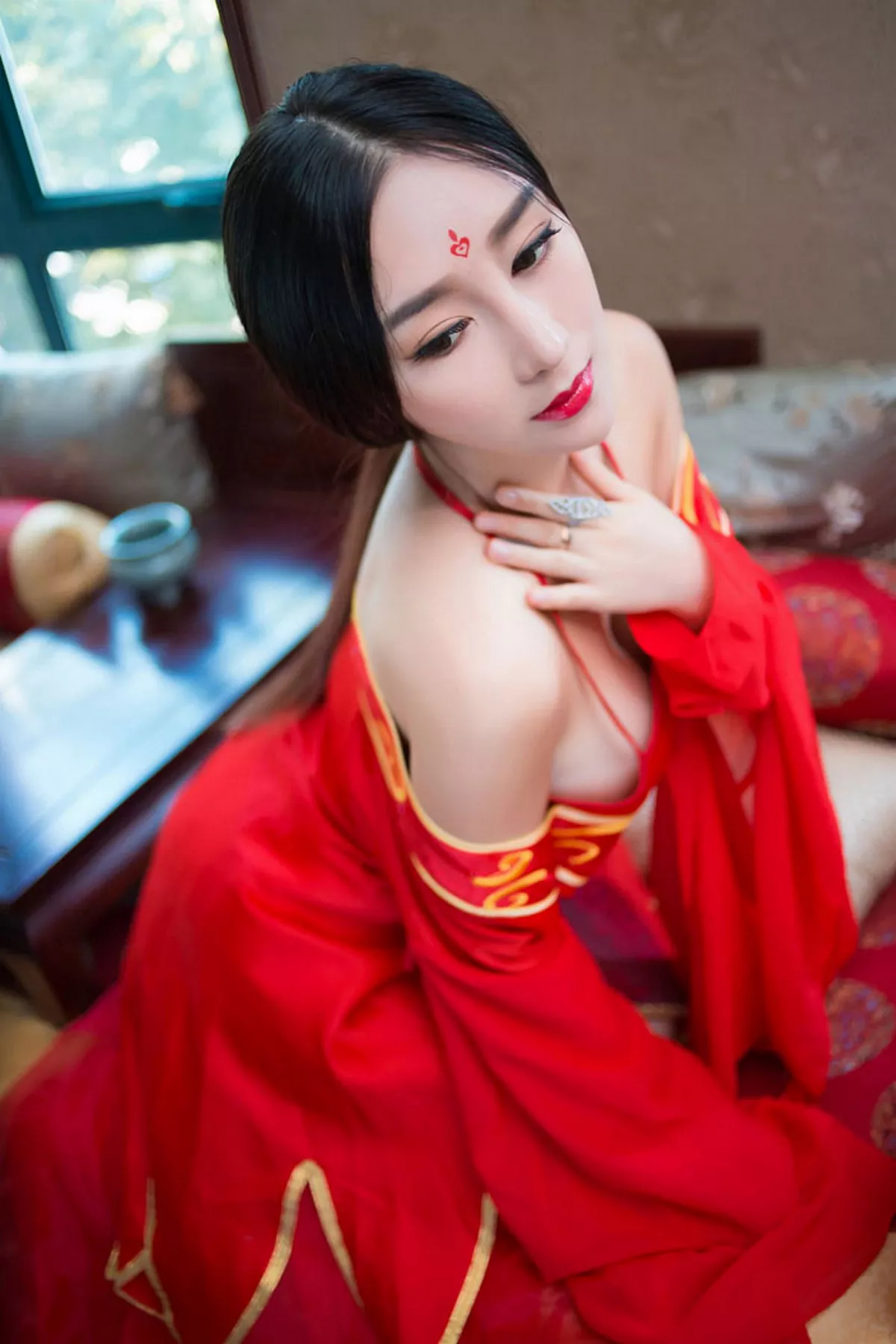 秀人集.com_[XiuRen秀人网]No.382_嫩模邹晶晶《花千骨魔化》COS七夕福利红色小内裤诱惑写真57P