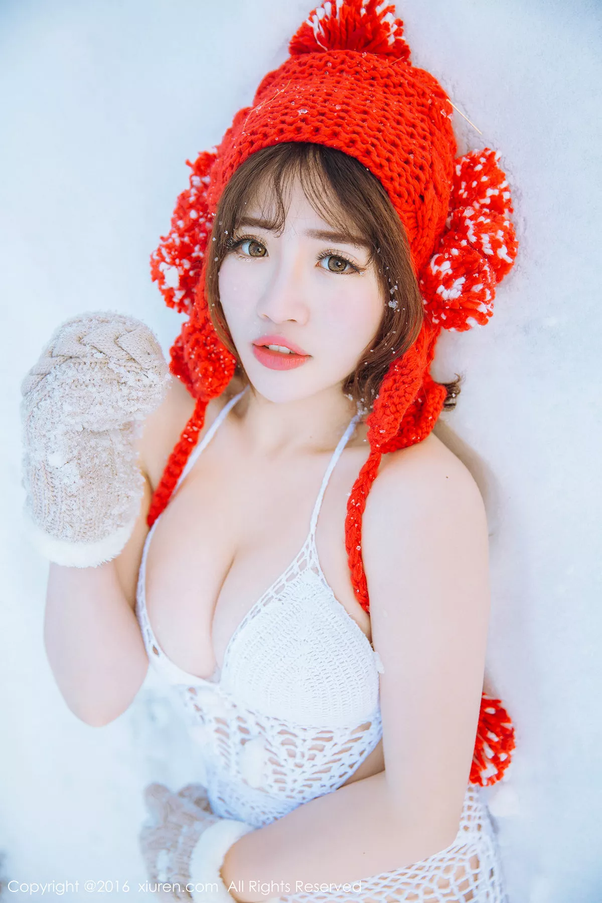 秀人集.com_[XiuRen秀人网]No.484_嫩模徐cake雪地里白色缕空毛衣美丽冻人秀豪乳写真35P