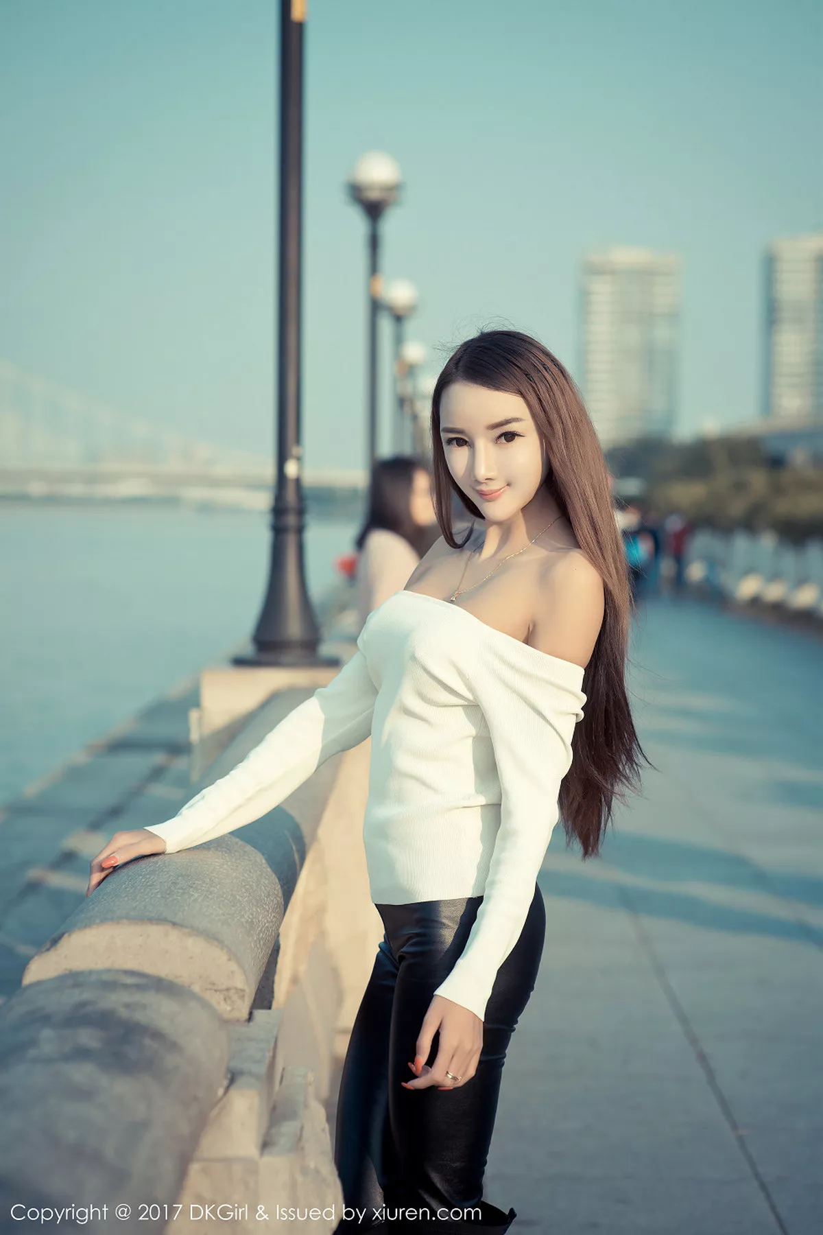 秀人集.com_[DKGirl御女郎]Vol.010_嫩模婕西儿jessie浴室比基尼新春主题露豪乳福利诱惑写真54P