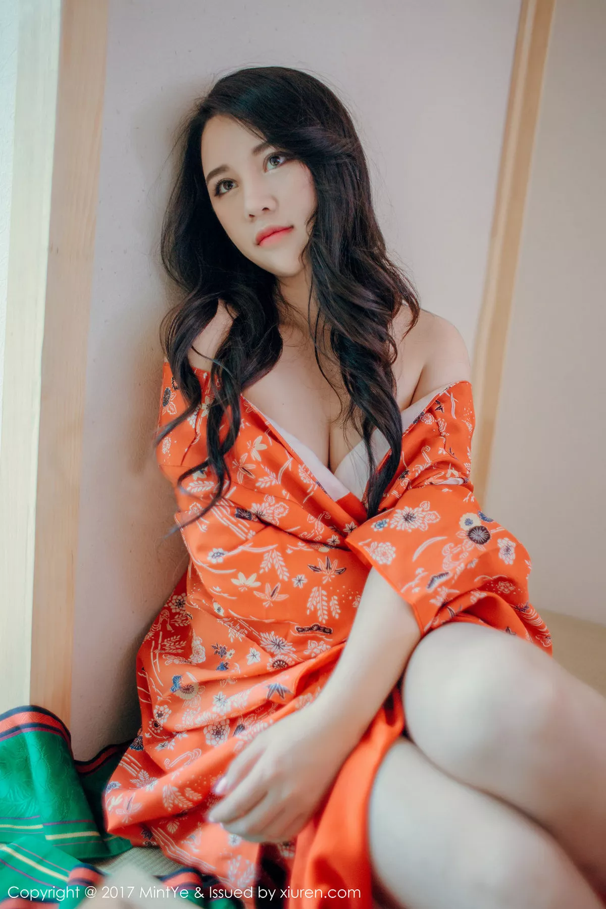 秀人集.com_[MintYe薄荷叶]Vol.003_嫩模Sukki白色蕾丝透视内衣秀完美酥胸性感妖媚写真60P