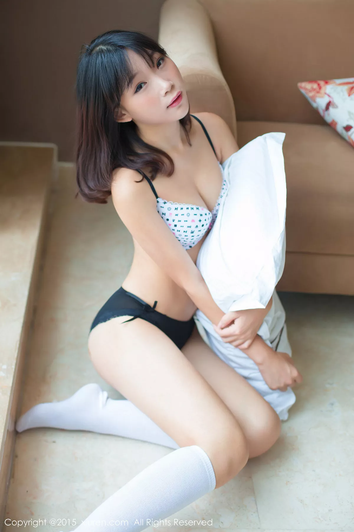 秀人集.com_[XiuRen秀人网]No.410_嫩模颖仪baby居家私房内衣系列白丝美腿性感迷人写真47P