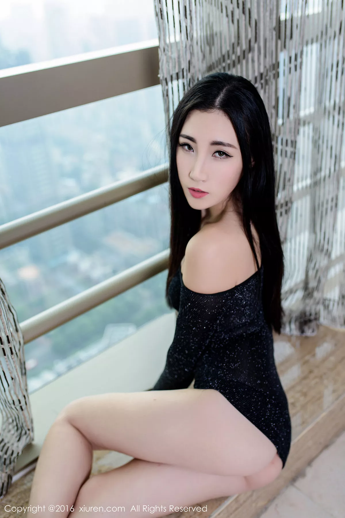 秀人集.com_[XiuRen秀人网]No.602_嫩模Wendy智秀居家私房牛仔热裤全裸上身豪乳美臀诱惑写真49P