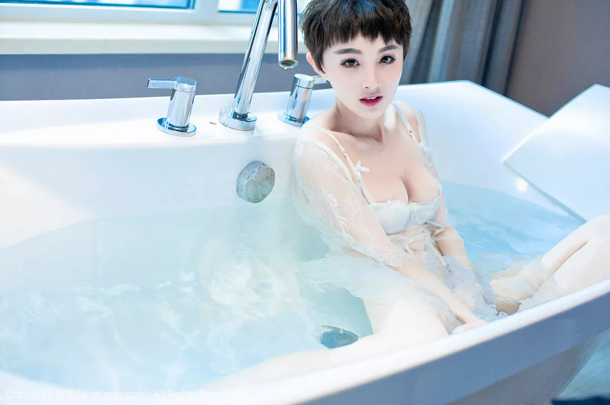 秀人集.com_[XiuRen秀人网]No.600_美女空姐baby_kiki浴缸里透视薄纱性感内衣秀豪乳清新迷人写真76P