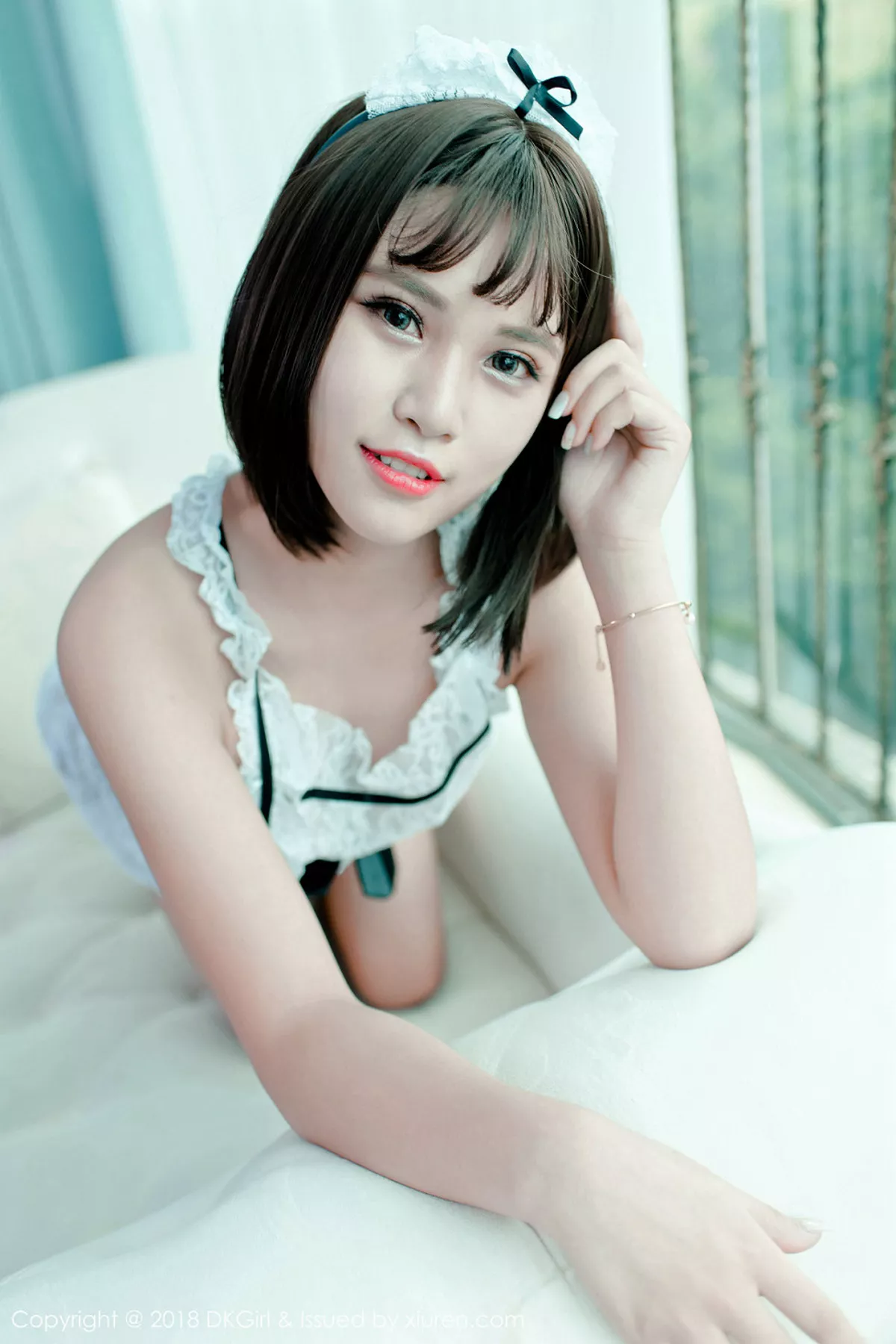 秀人集.com_[DKGirl御女郎]Vol.087_嫩模萌宝儿BoA私房性感女仆装半脱秀豪乳翘臀惹火诱惑写真49P