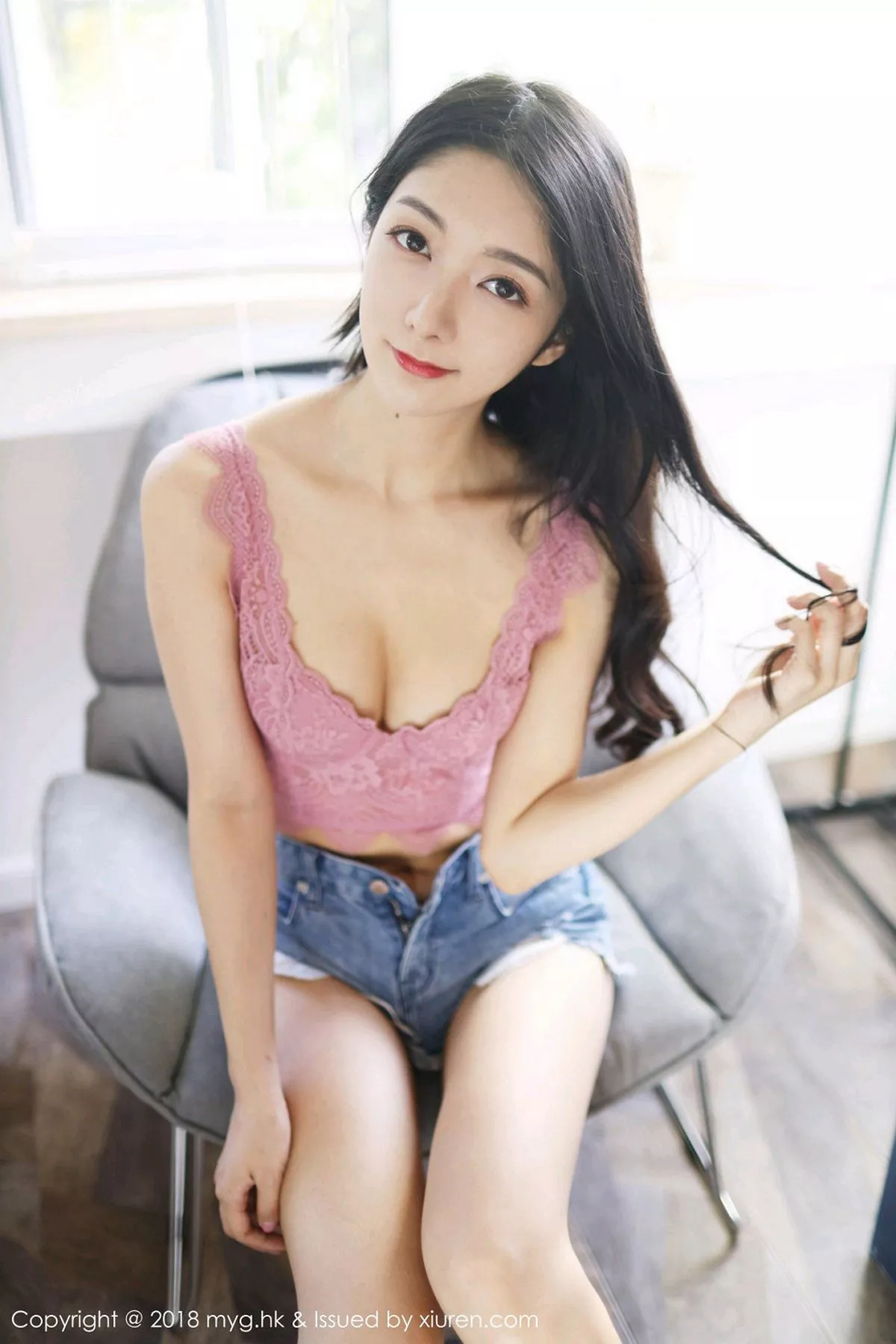 秀人集.com_[MyGirl美媛馆]Vol.322_女神Angela小热巴粉红内衣配牛仔热裤秀完美身材性感写真54P
