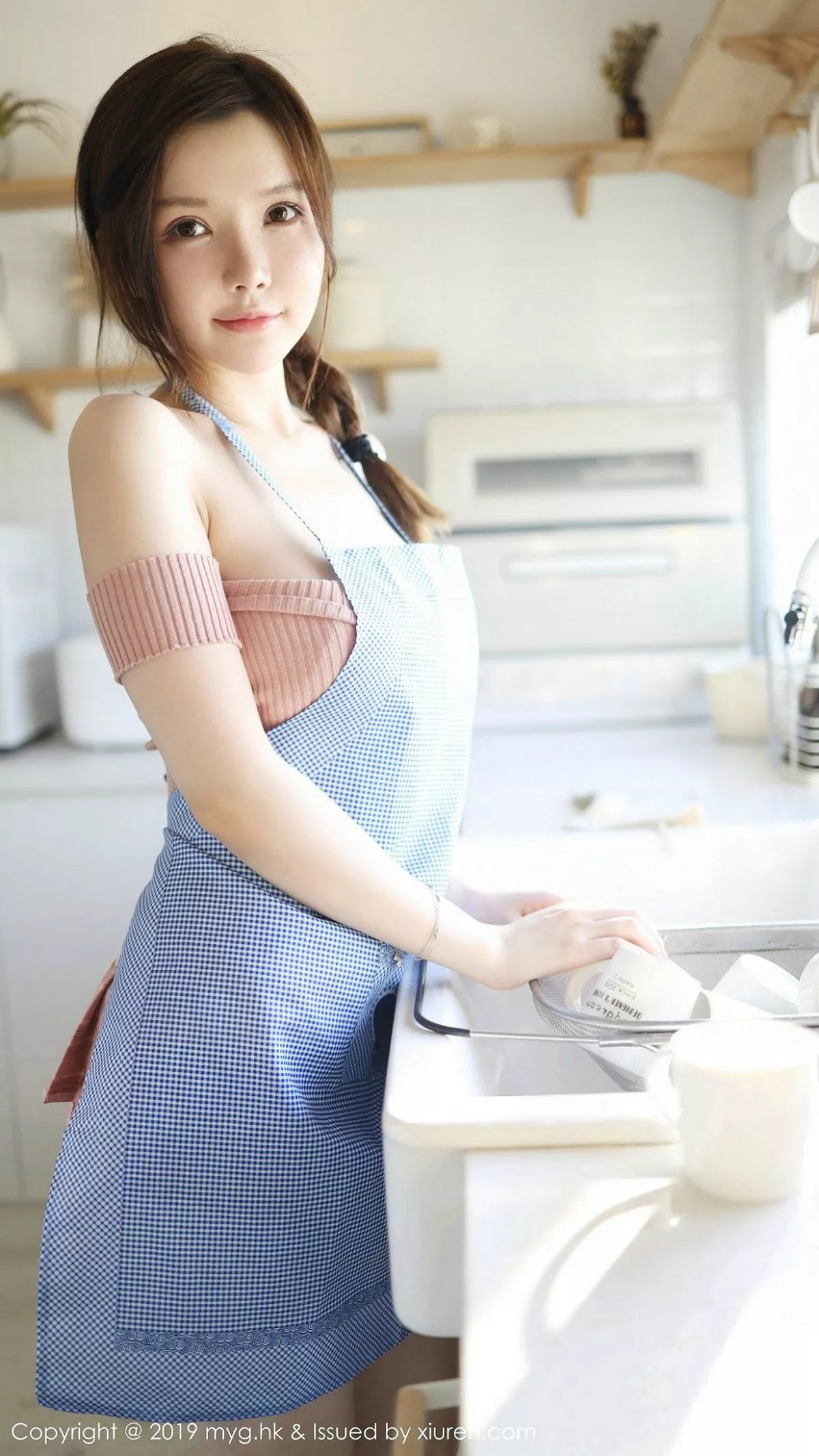 秀人集.com_[MyGirl美媛馆]Vol.381_嫩模糯美子Mini居家私房女仆主题秀火辣身材完美诱惑写真100P
