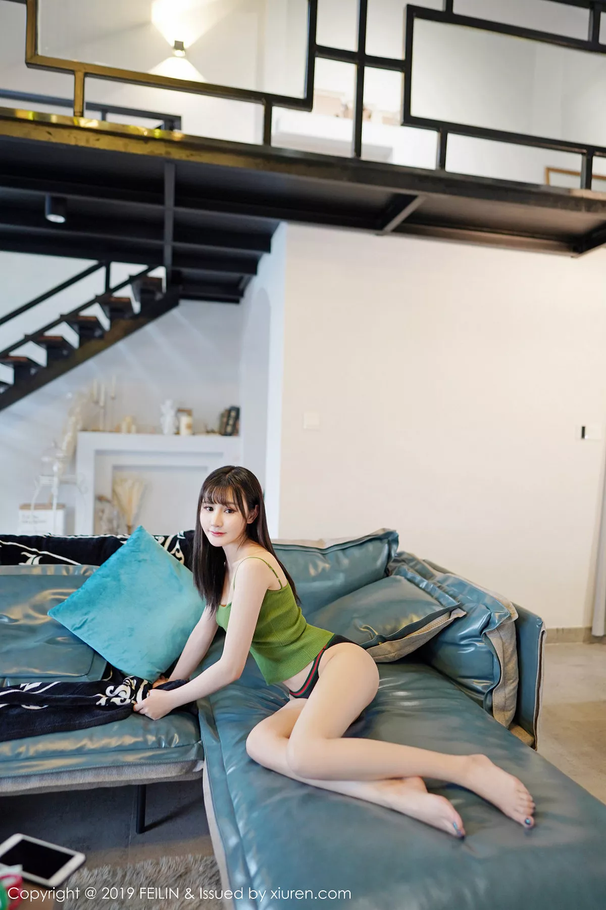 秀人集.com_[FeiLin嗲囡囡]Vol.202_新人嫩模青妍Celina居家私房透视薄纱内衣撩人诱惑写真54P