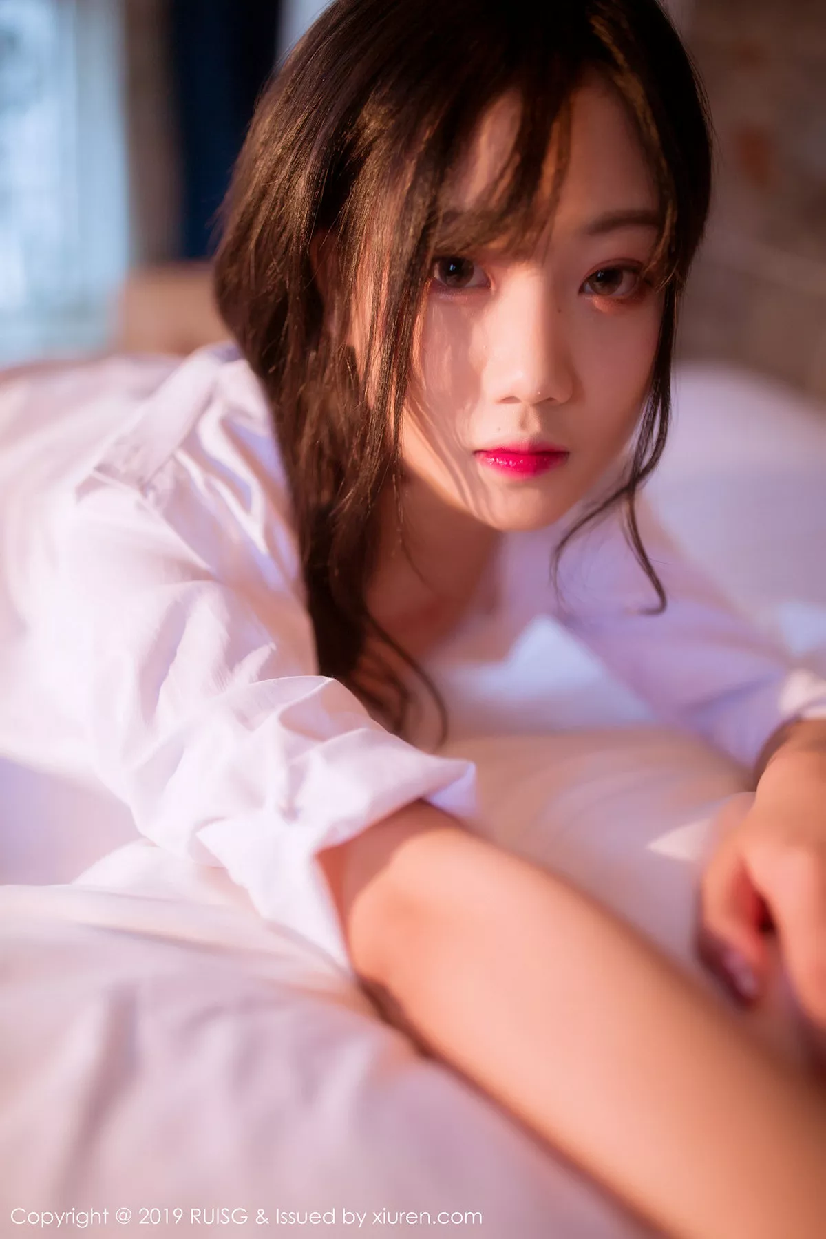 秀人集.com_[RUISG瑞丝馆]Vol.087_软妹子人间不值得lily私房白衬衣露缕空蕾丝内衣透视诱惑写真42P
