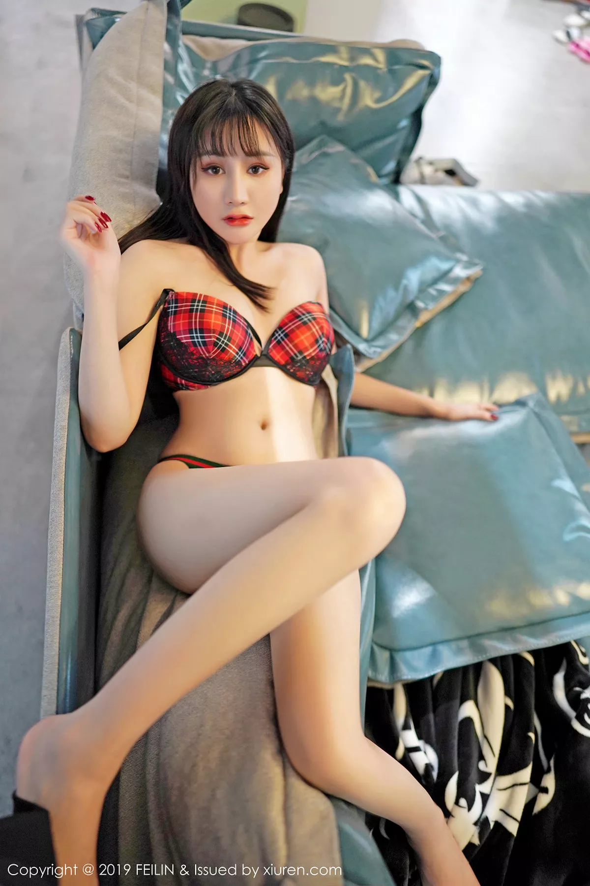 秀人集.com_[FeiLin嗲囡囡]Vol.205_嫩模Celina青妍私房薄纱透视内衣+真空白衬衣秀豪乳诱惑写真48P