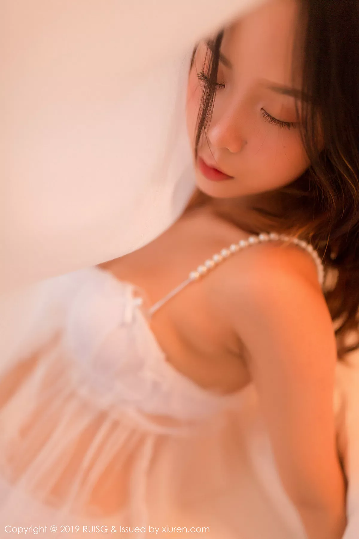秀人集.com_[RUISG瑞丝馆]Vol.081_嫩模木木夕Mmx私房性感白色薄纱内衣秀完美身材诱惑写真46P
