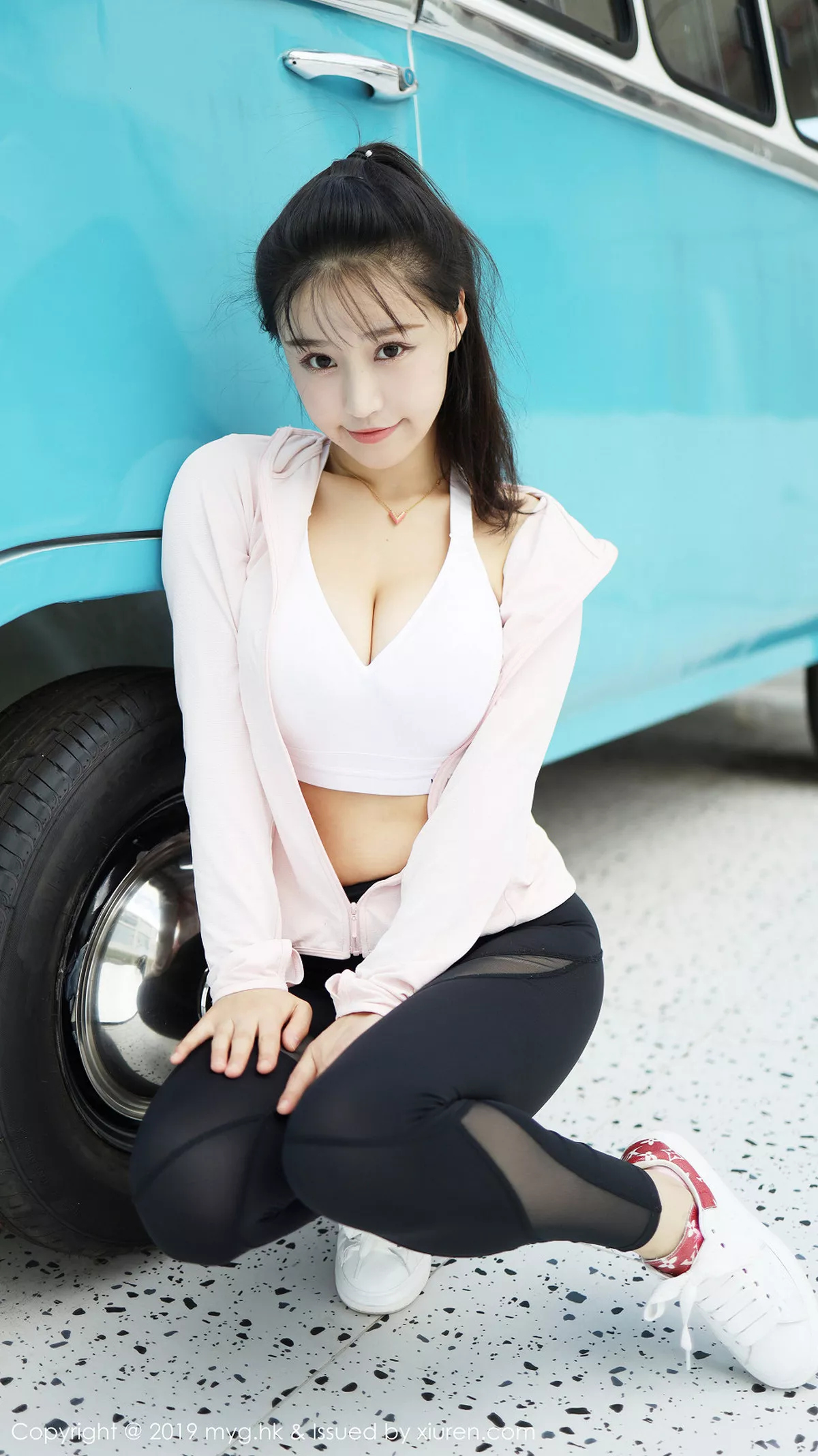 秀人集.com_[MyGirl美媛馆]Vol.387_女神Flower朱可儿户外运动装半脱秀蕾丝内裤惹火诱惑写真75P