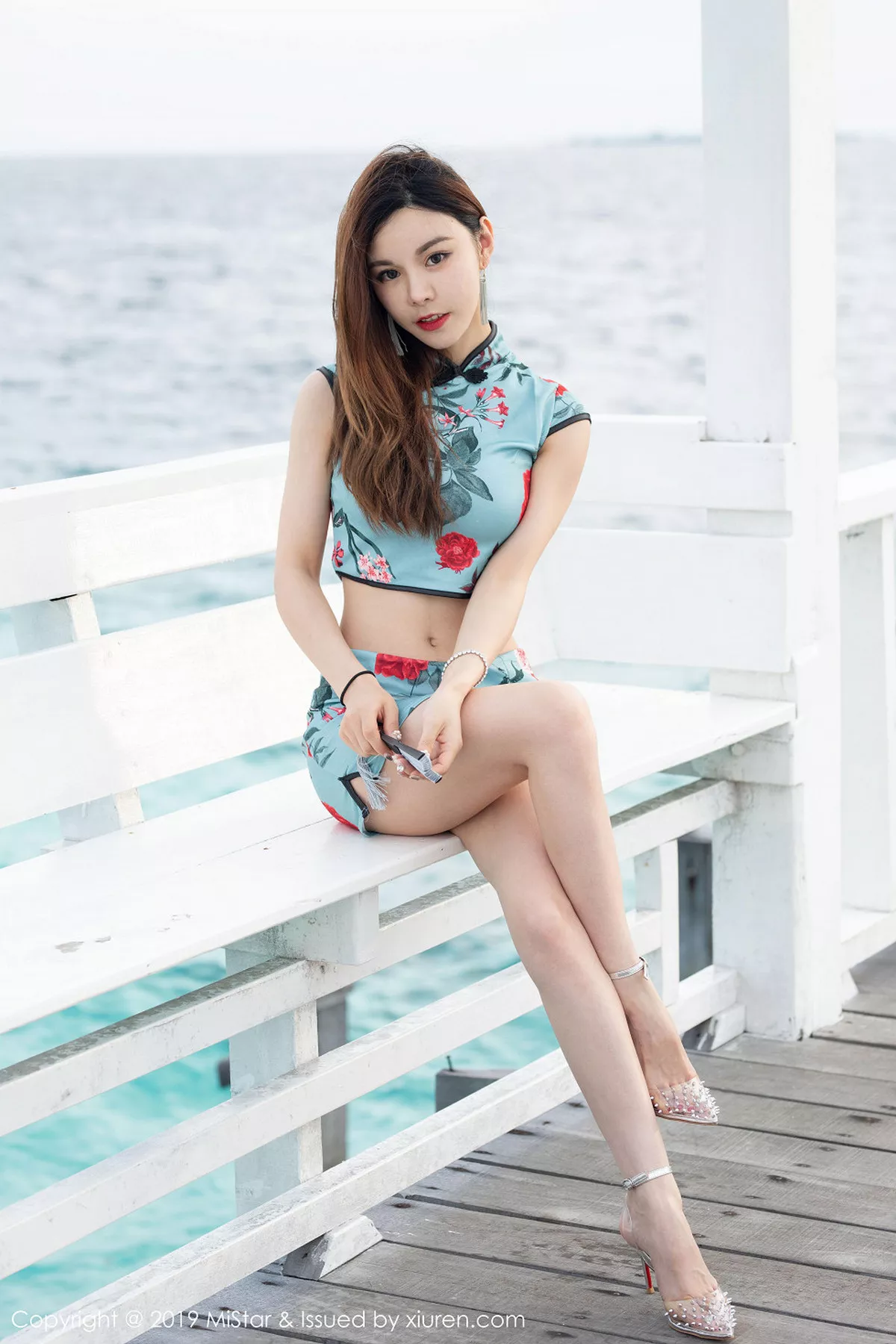 秀人集.com_[MiStar魅妍社]Vol.306_嫩模沈佳熹仙本那旅拍户外华丽古韵旗袍装扮性感写真40P