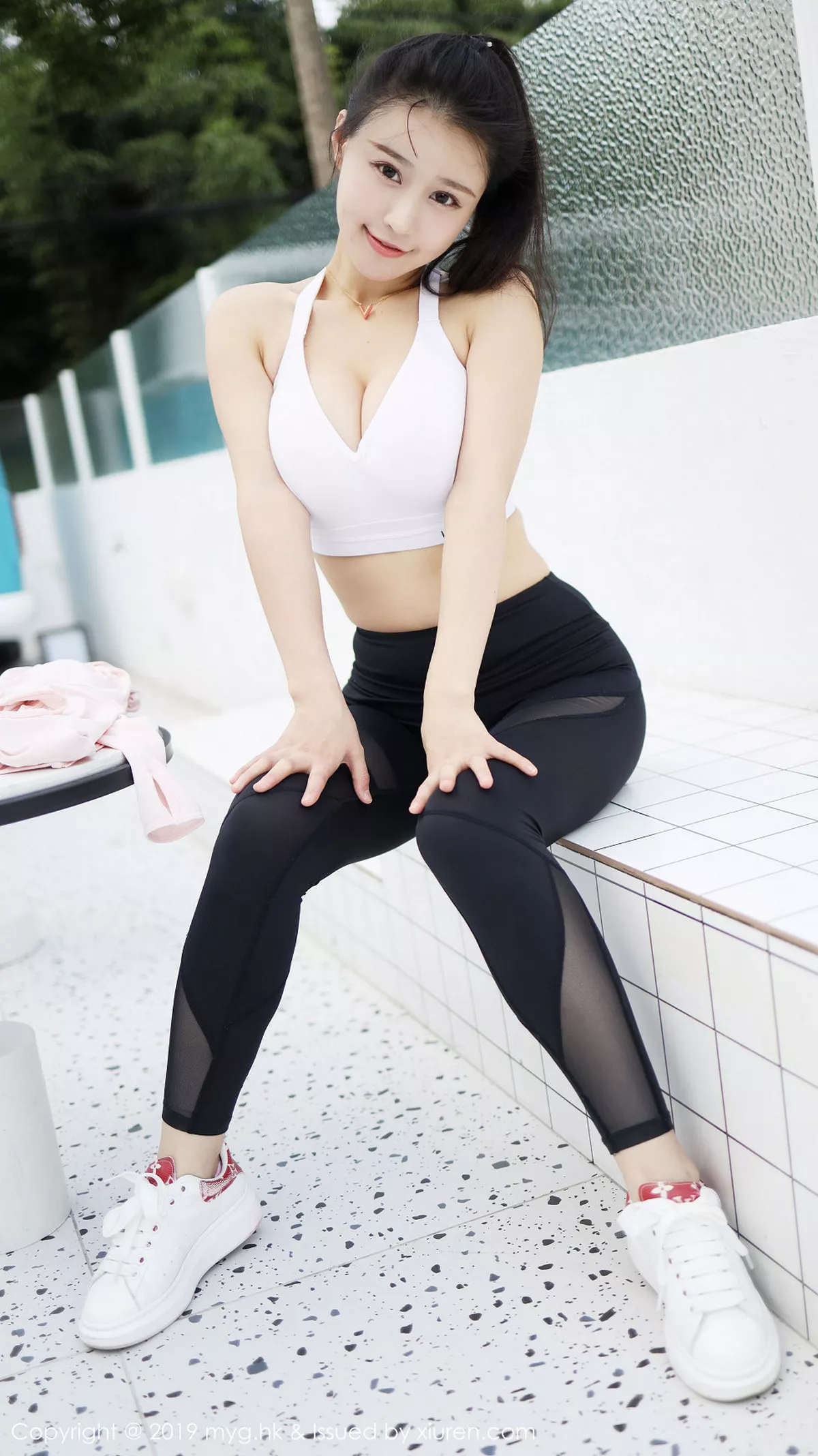 秀人集.com_[MyGirl美媛馆]Vol.387_女神Flower朱可儿户外运动装半脱秀蕾丝内裤惹火诱惑写真75P