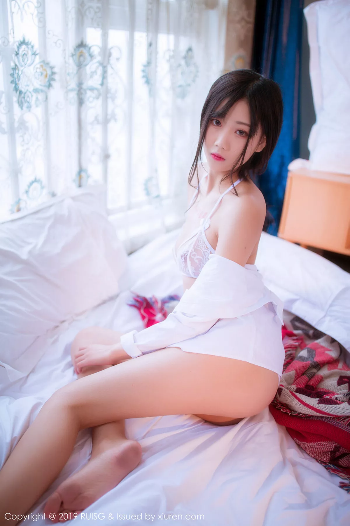 秀人集.com_[RUISG瑞丝馆]Vol.087_软妹子人间不值得lily私房白衬衣露缕空蕾丝内衣透视诱惑写真42P