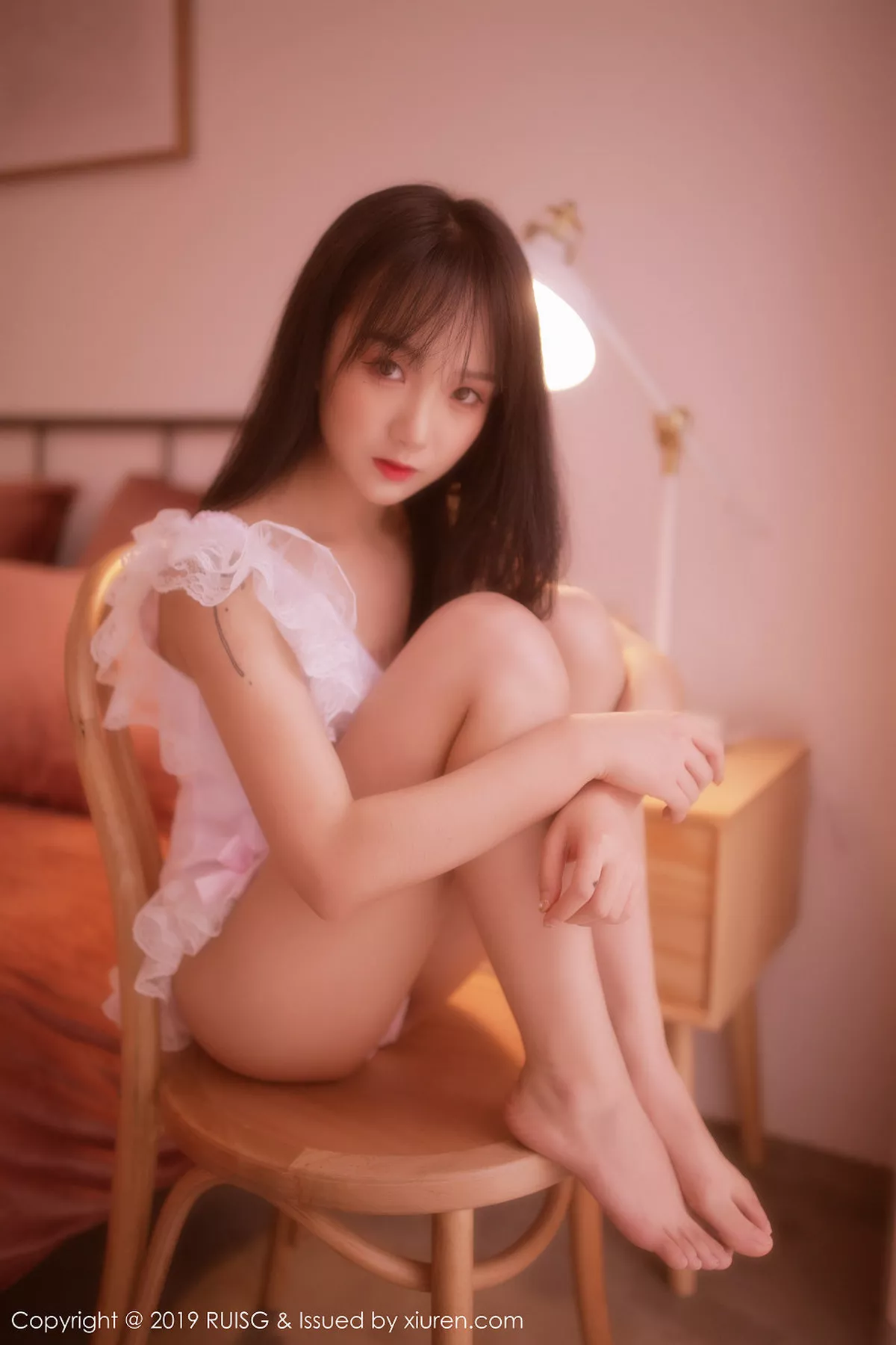 秀人集.com_[RUISG瑞丝馆]Vol.085_新人妹子小葡萄miki私房梦幻光线诱人蕾丝内衣唯美诱惑写真43P