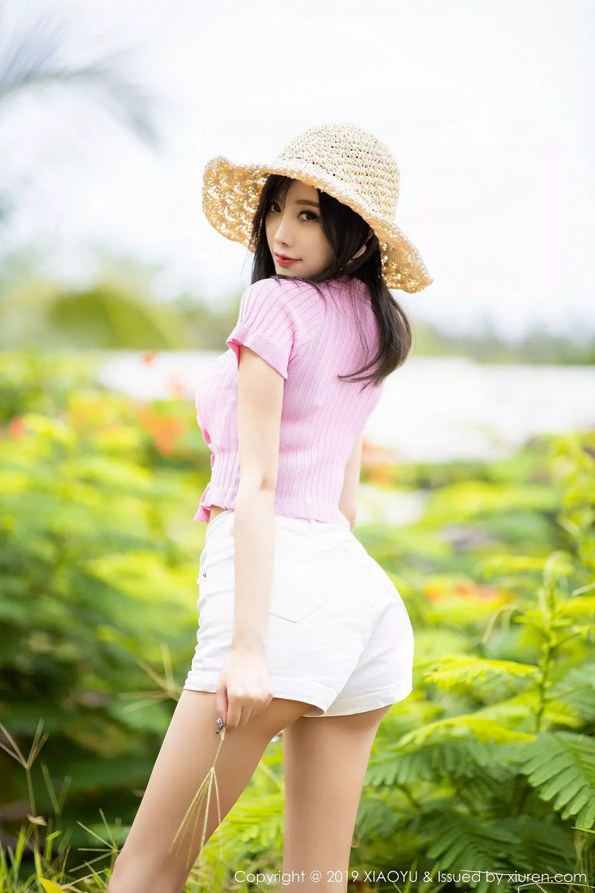 秀人集.com_[XiaoYu画语界]Vol.169_女神杨晨晨sugar心愿旅拍户外草帽女孩蕾丝内衣完美诱惑写真63P