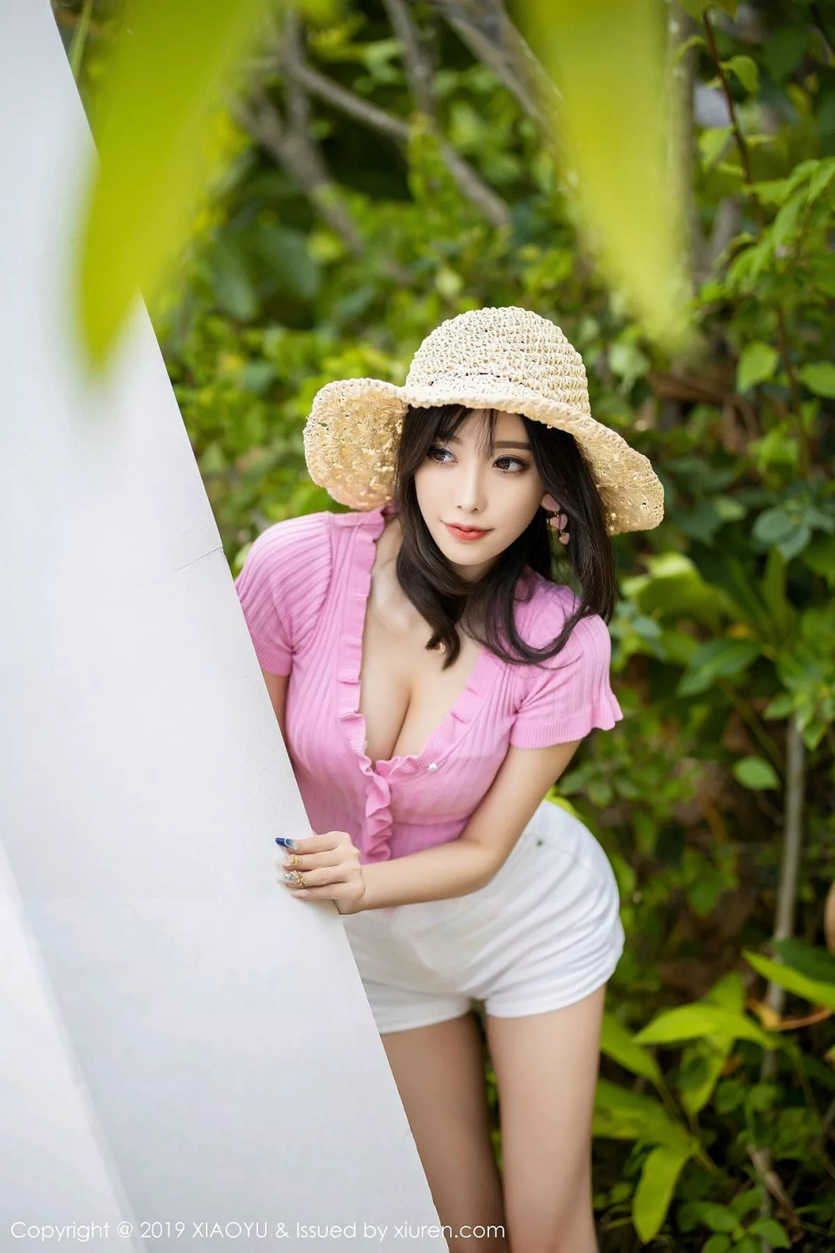 秀人集.com_[XiaoYu画语界]Vol.169_女神杨晨晨sugar心愿旅拍户外草帽女孩蕾丝内衣完美诱惑写真63P