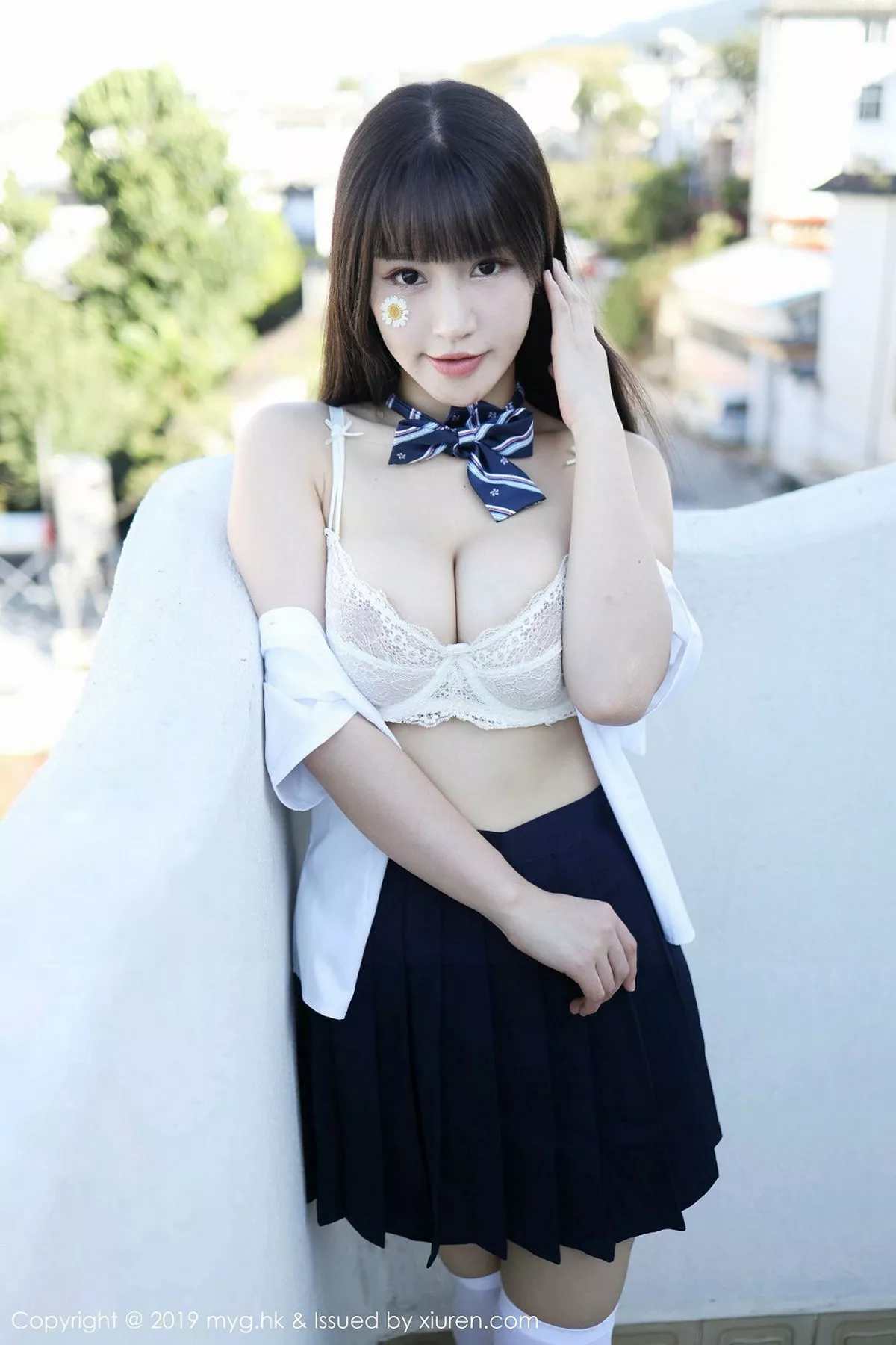 秀人集.com_[MyGirl美媛馆]Vol.394_女神Flower朱可儿大理旅拍户外学生装大胆撩裙诱惑写真54P
