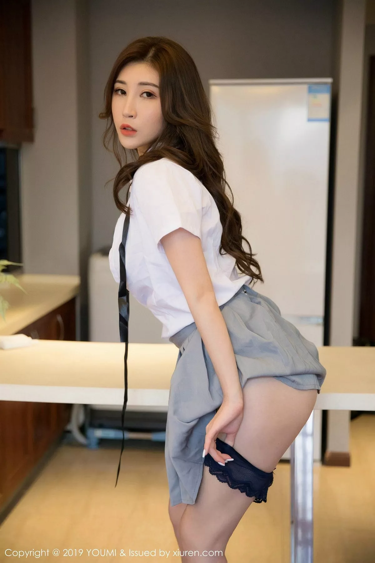 秀人集.com_[YouMi尤蜜荟]Vol.347_女神孙梦瑶V性感学生制服半脱露黑色蕾丝内衣惹火诱惑写真55P