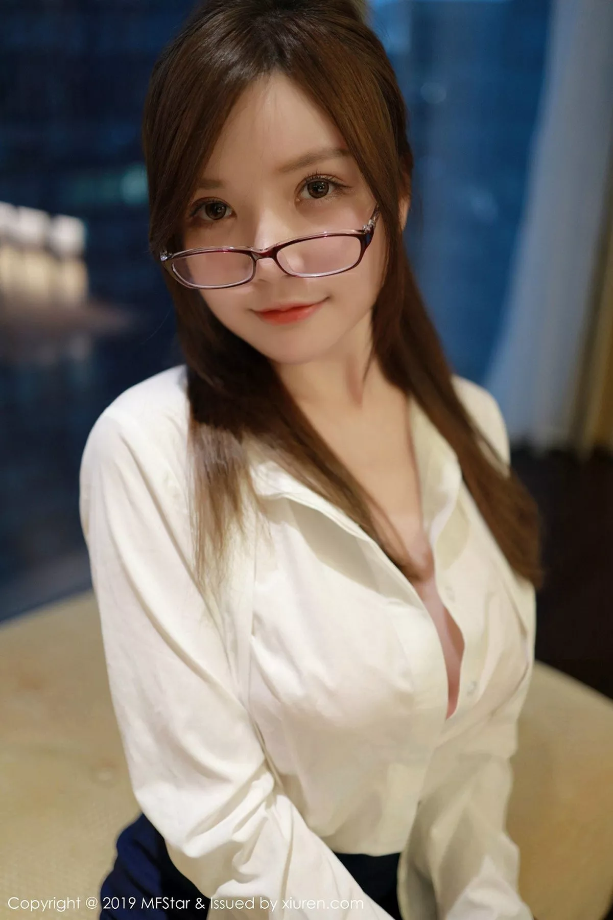秀人集.com_[MFStar模范学院]Vol.218_嫩模糯美子Mini性感秘书OL装扮秀翘臀撩人诱惑写真66P