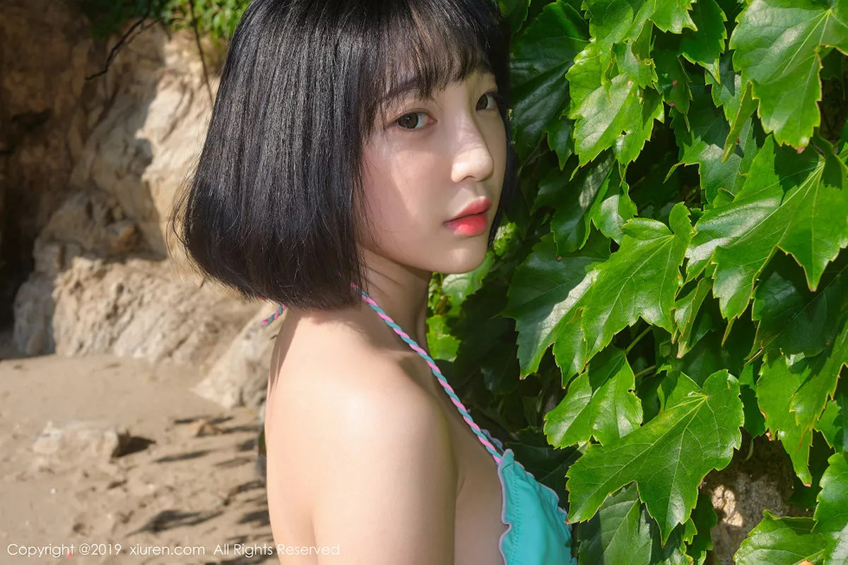 秀人集.com_[XiuRen秀人网]No.1734_嫩模模特_卿卿韩国旅拍私房高叉连体衣+户外比基尼诱惑写真58P