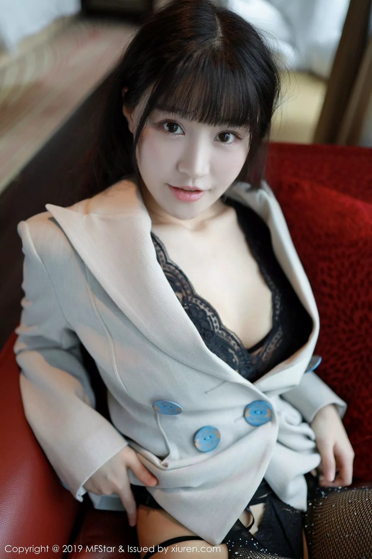 秀人集.com_[MFStar模范学院]Vol.224_女神Flower朱可儿私房脱西服露黑色情趣内衣极致诱惑写真50P