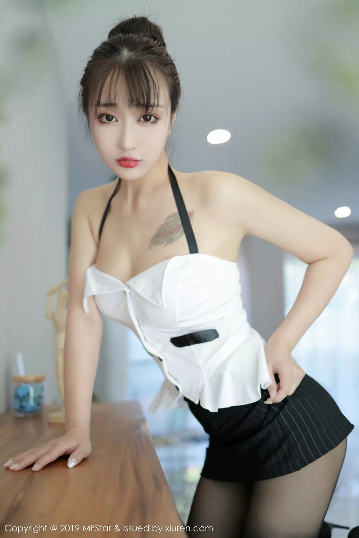 秀人集.com_[MFStar模范学院]Vol.238_嫩模Betty林子欣泰国清迈旅拍私房黑丝美腿完美诱惑写真51P
