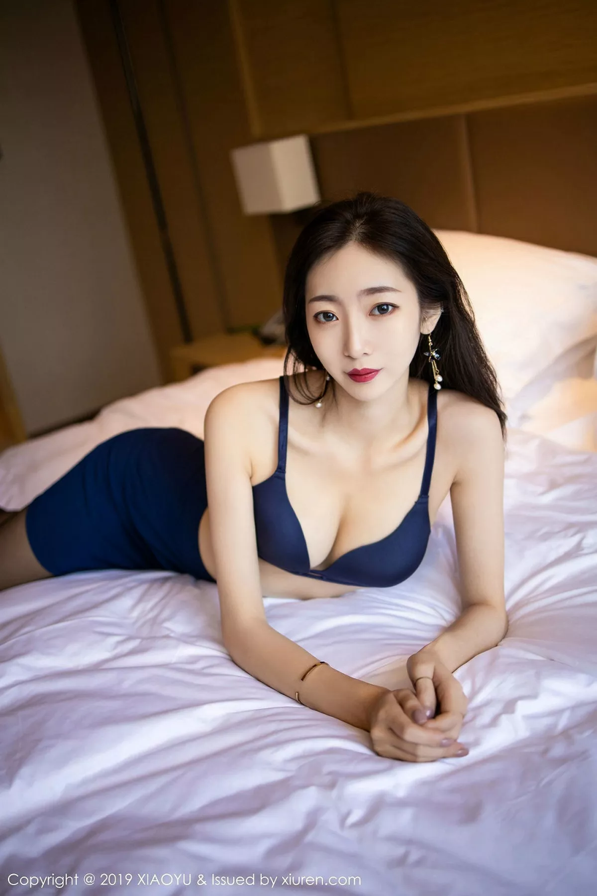 秀人集.com_[XiaoYu画语界]Vol.203_嫩模安琪Yee私房职业装半脱露性感内衣黑丝美腿诱惑写真63P