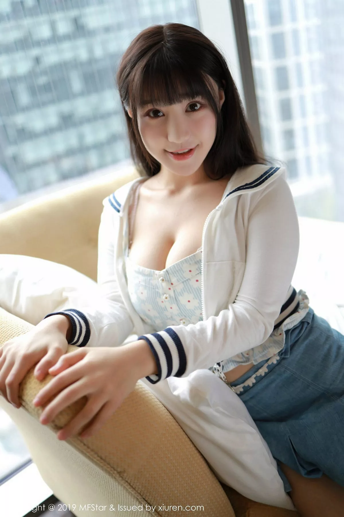 秀人集.com_[MFStar模范学院]Vol.233_女神Flower朱可儿私房半脱露粉色内衣秀豪乳诱惑写真77P