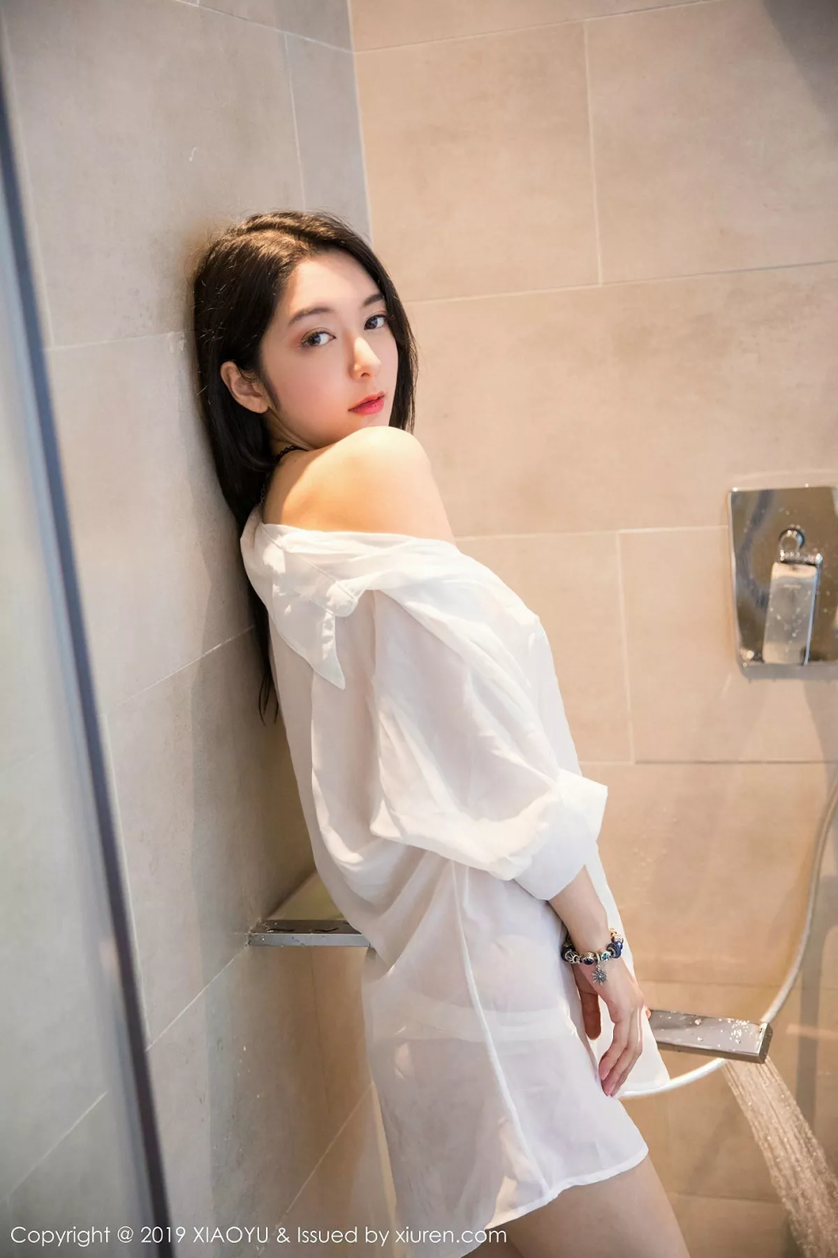 秀人集.com_[XiaoYu画语界]Vol.211_女神Angela小热巴私房白色蕾丝内衣配白丝袜透视诱惑写真100P