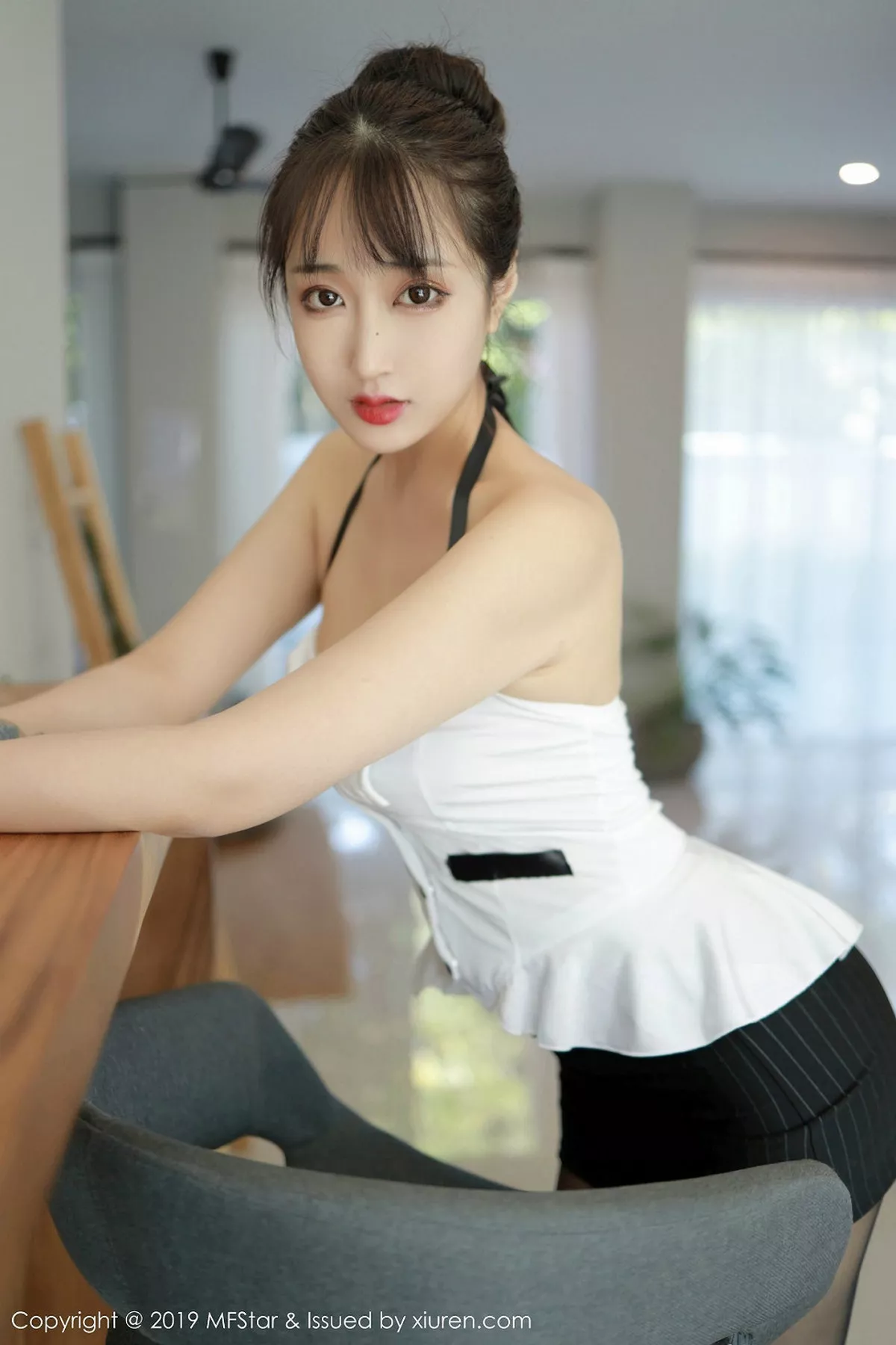 秀人集.com_[MFStar模范学院]Vol.238_嫩模Betty林子欣泰国清迈旅拍私房黑丝美腿完美诱惑写真51P