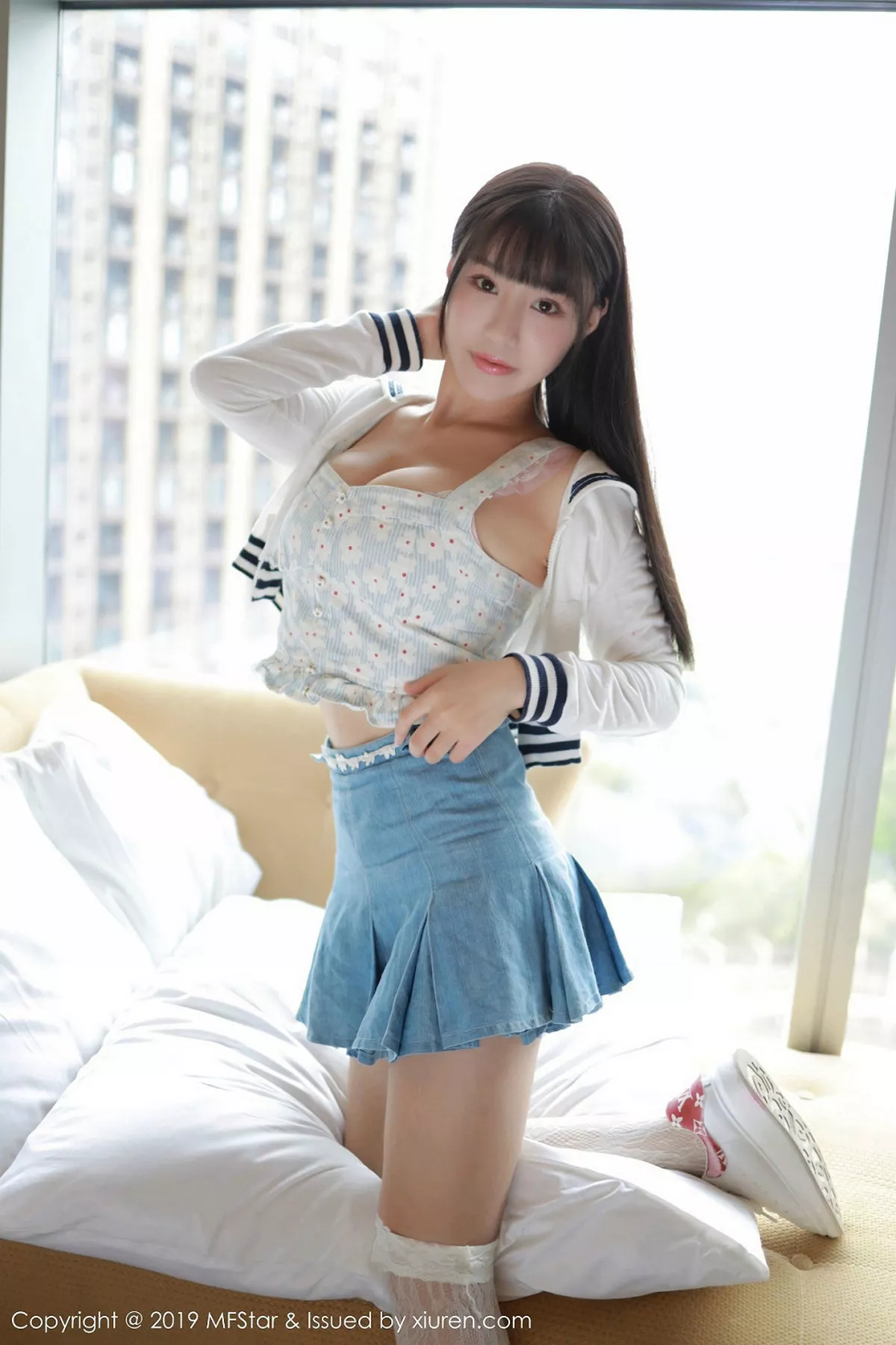 秀人集.com_[MFStar模范学院]Vol.233_女神Flower朱可儿私房半脱露粉色内衣秀豪乳诱惑写真77P