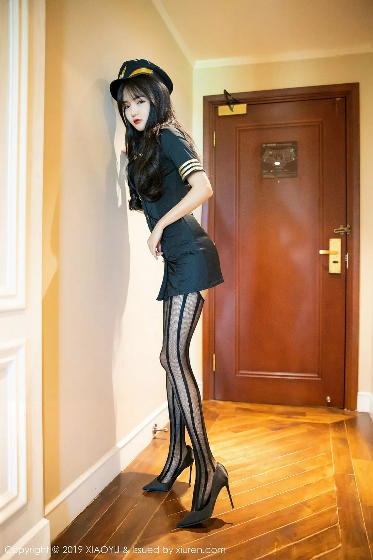 秀人集.com_[XiaoYu画语界]Vol.206_嫩模Miko酱吖女警制服半脱露性感内衣吊带黑丝完美诱惑写真88P