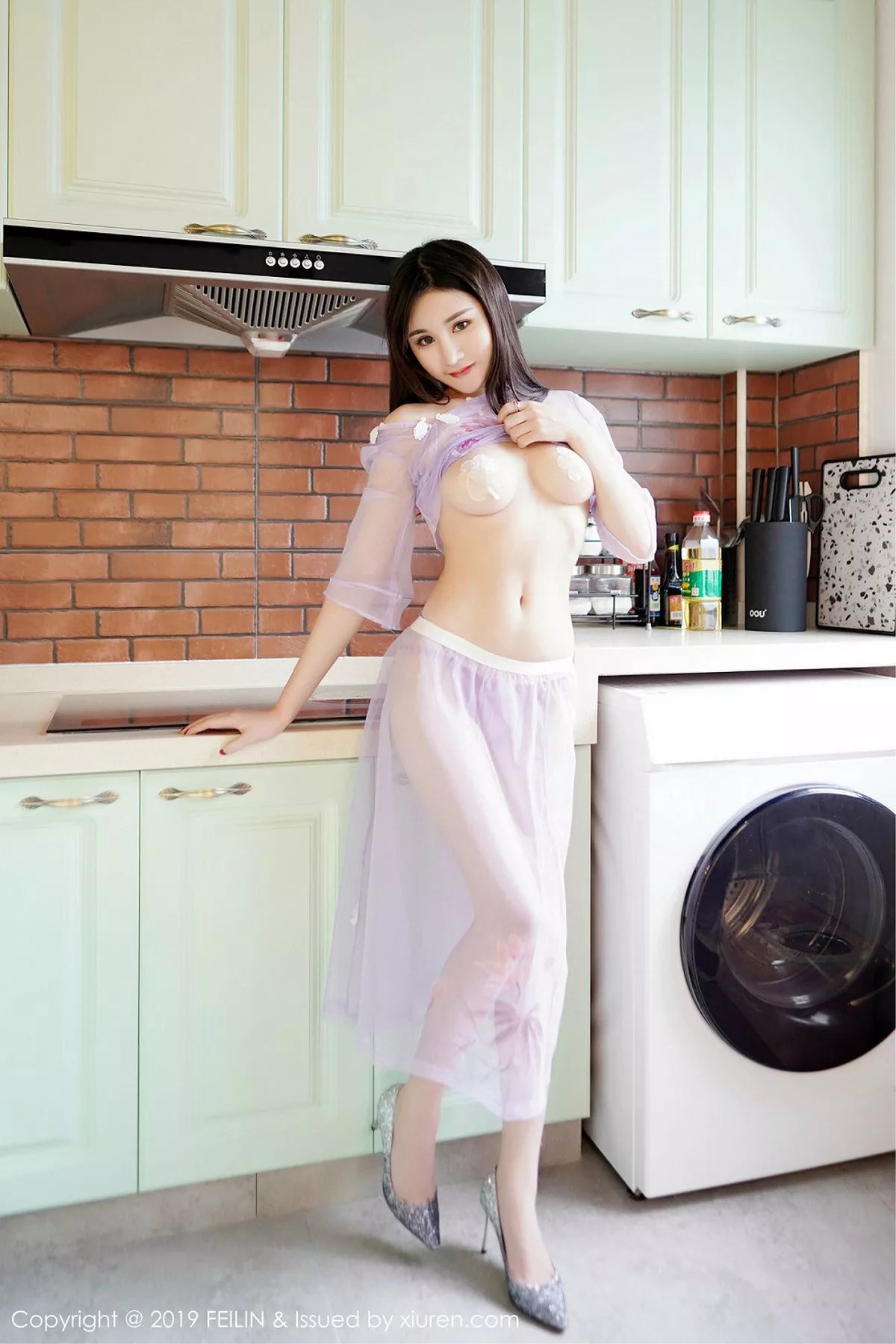 秀人集.com_[FeiLin嗲囡囡]Vol.216_嫩模Celina青妍私房黄色比基尼半脱秀翘臀极致诱惑写真40P