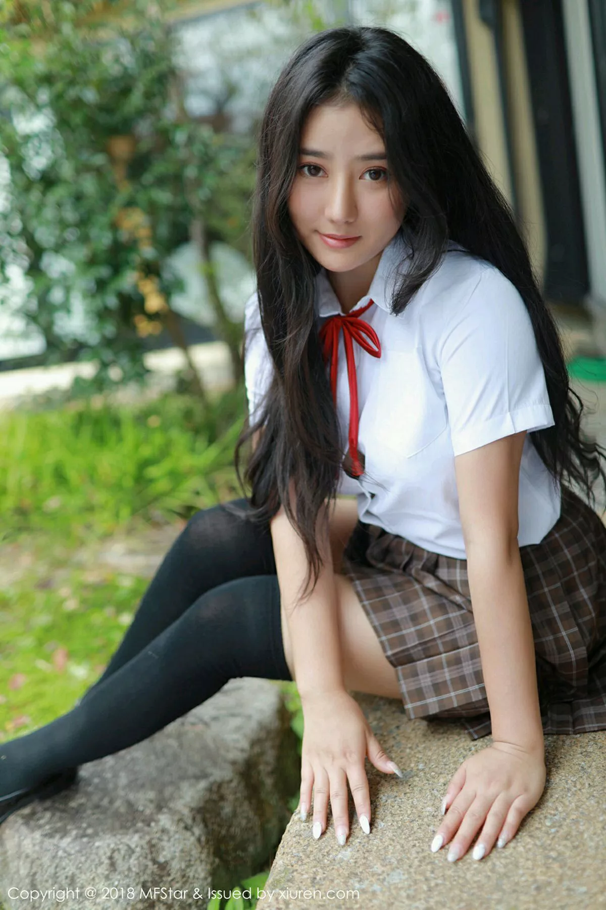 秀人集.com_[MFStar模范学院]Vol.163_嫩模Manuela玛鲁娜日本旅拍户外学生制服靓丽迷人写真42P